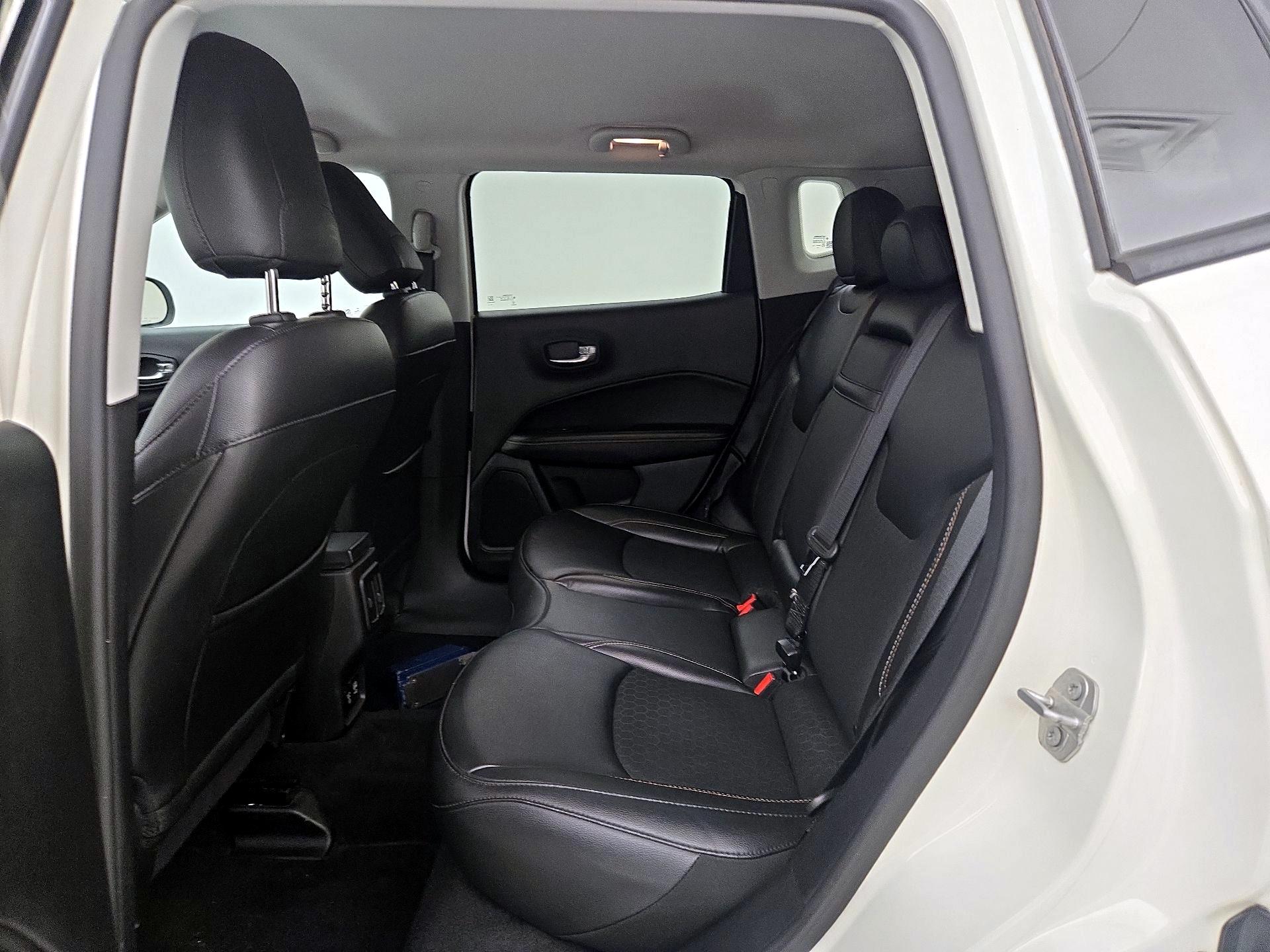 Thumbnail: 2019 Jeep Compass - 18