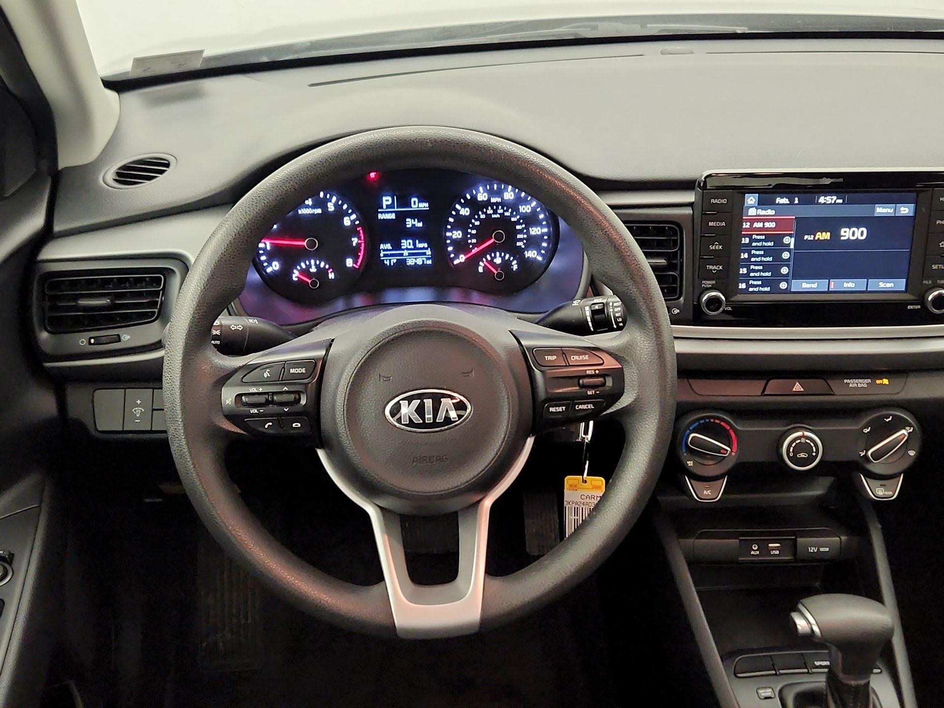 Thumbnail: 2020 Kia Rio - 10