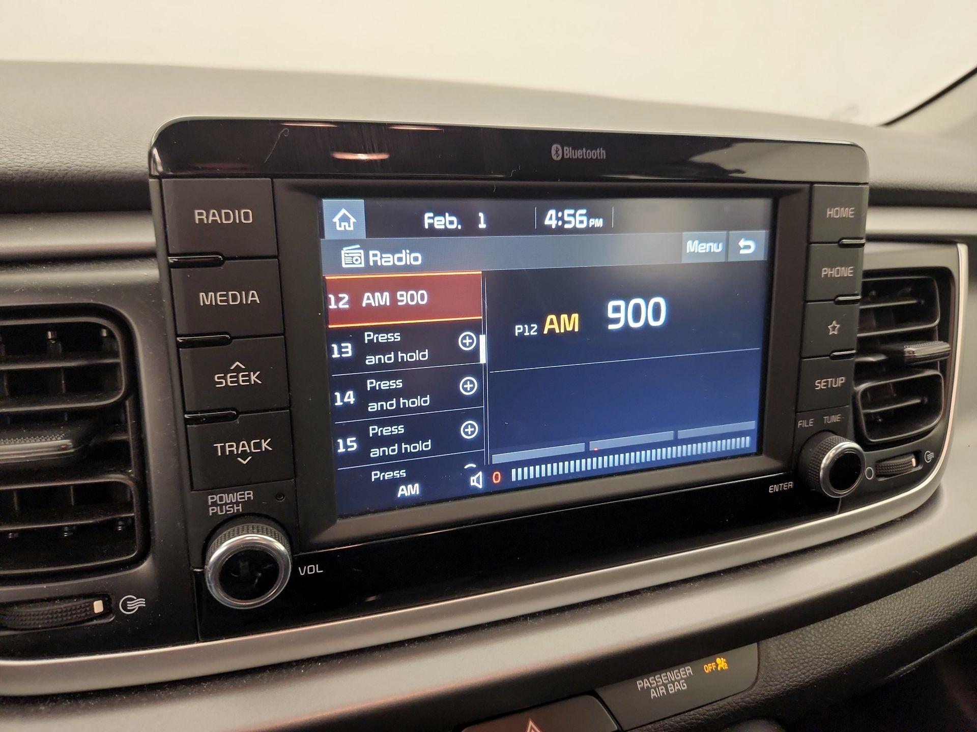 Thumbnail: 2020 Kia Rio - 15