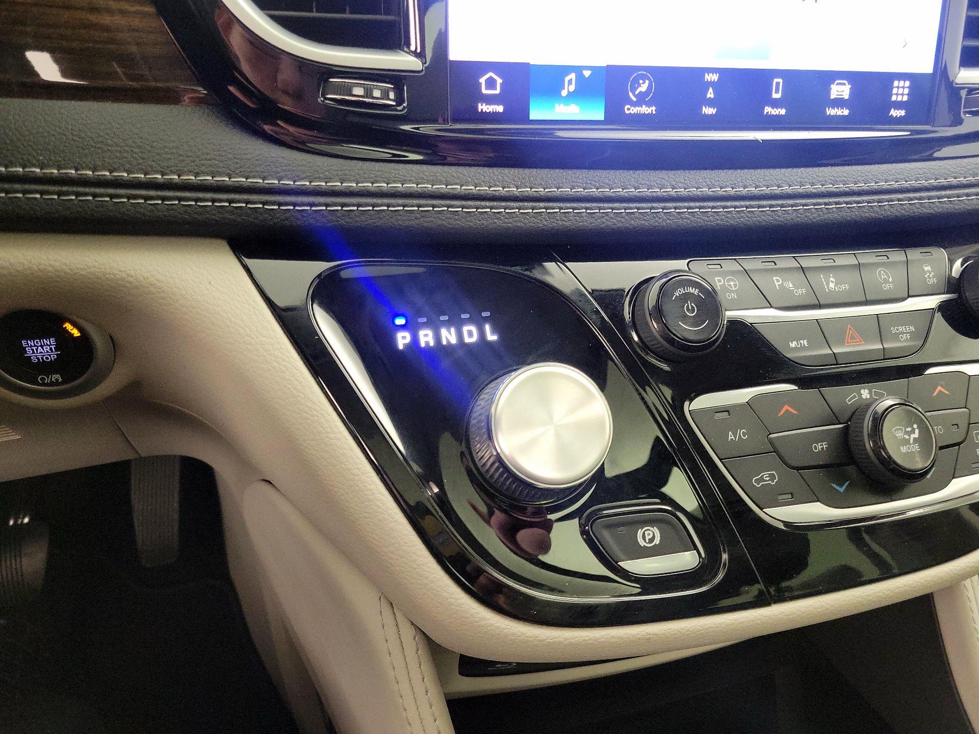 Thumbnail: 2022 Chrysler Pacifica - 18