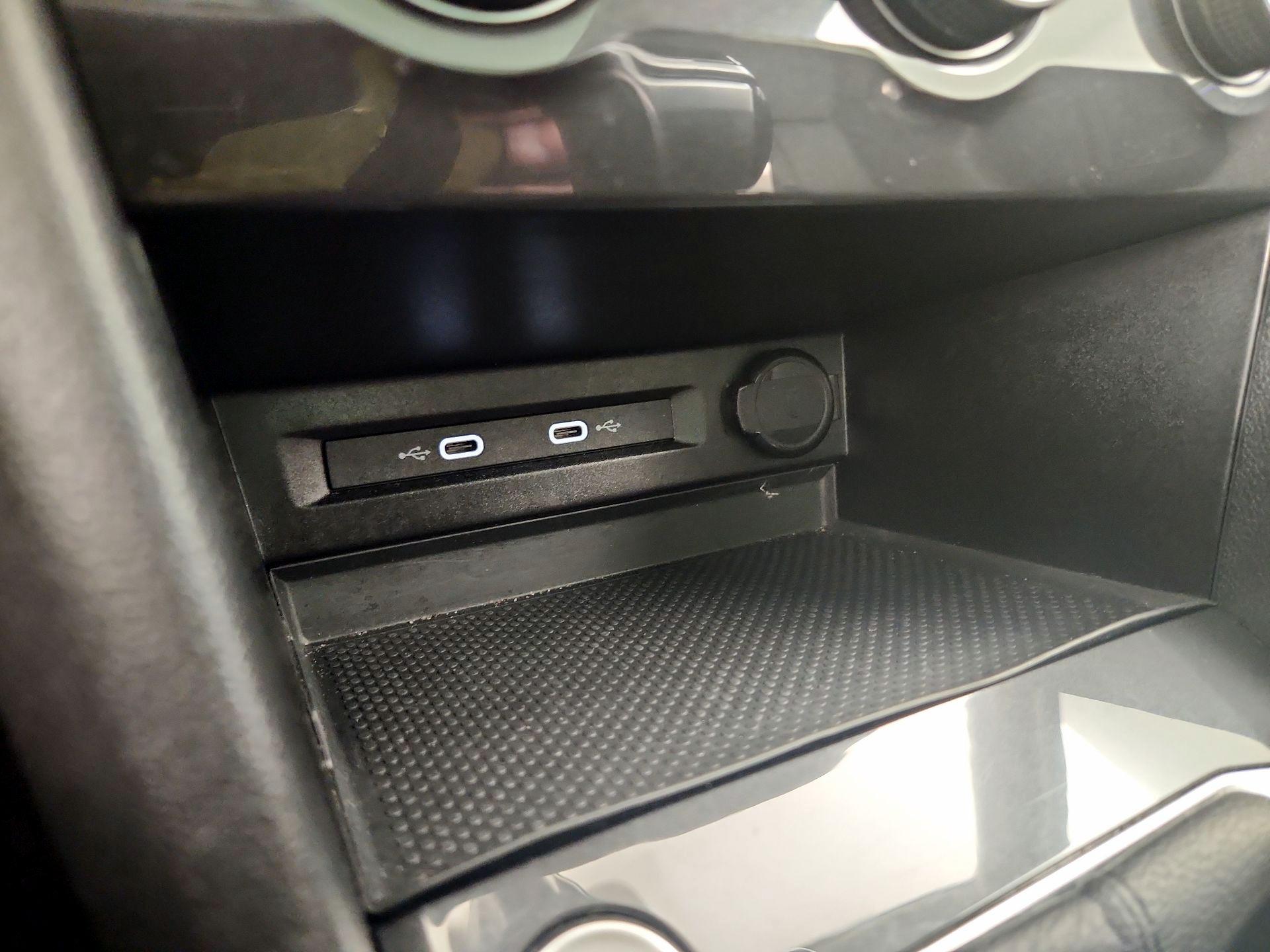 Thumbnail: 2024 Volkswagen Tiguan - 18