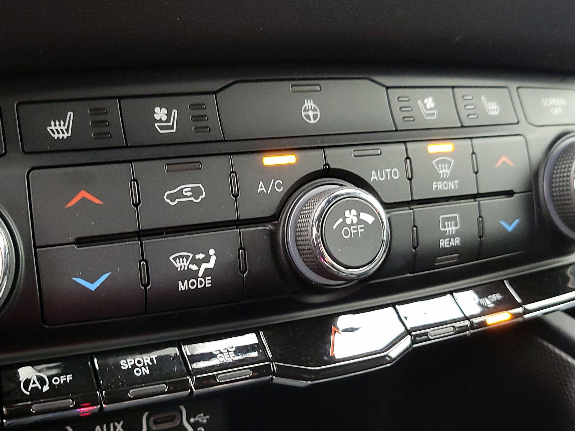 Thumbnail: 2024 Dodge Durango - 17