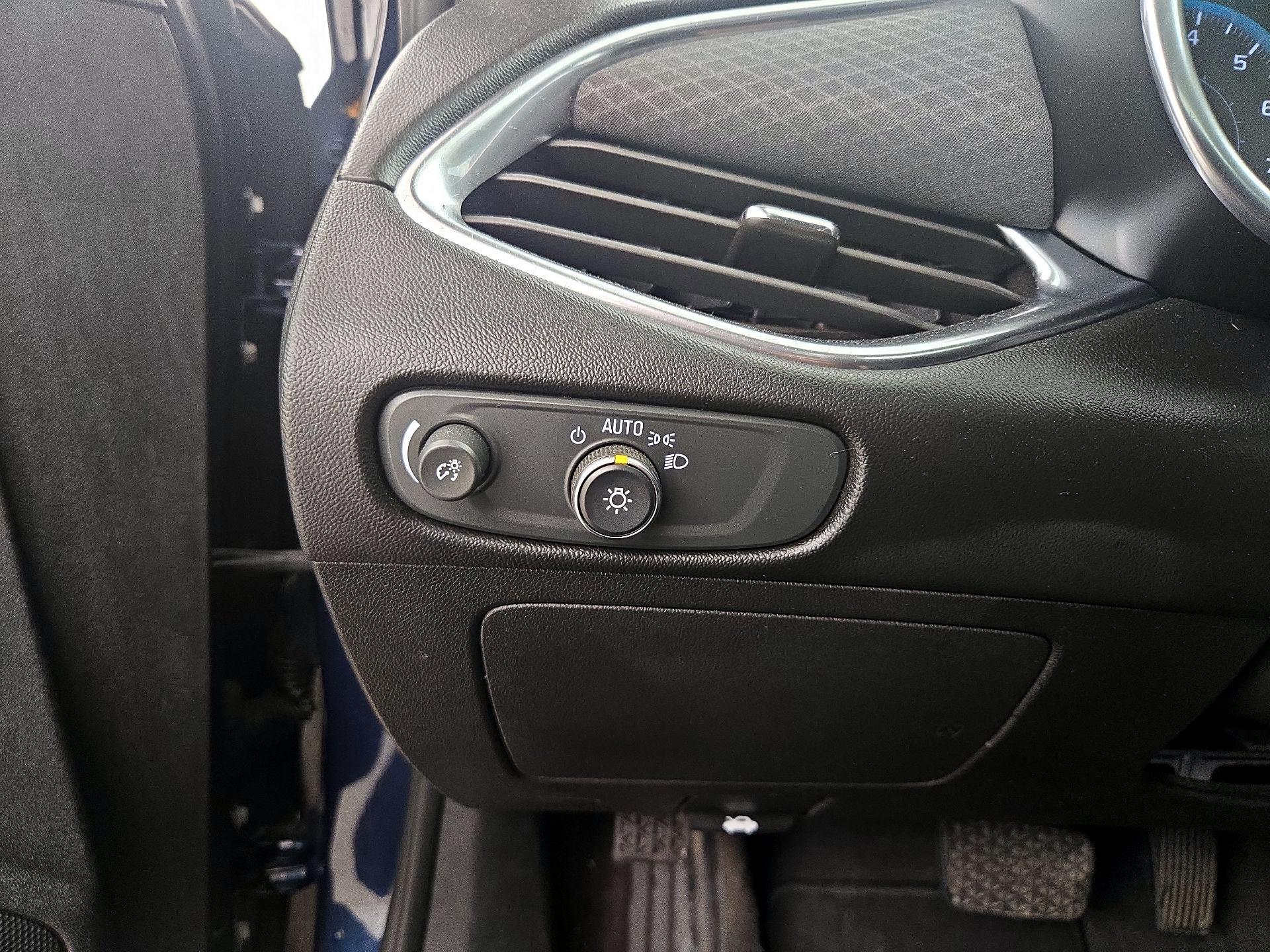 Thumbnail: 2020 Chevrolet Malibu - 13