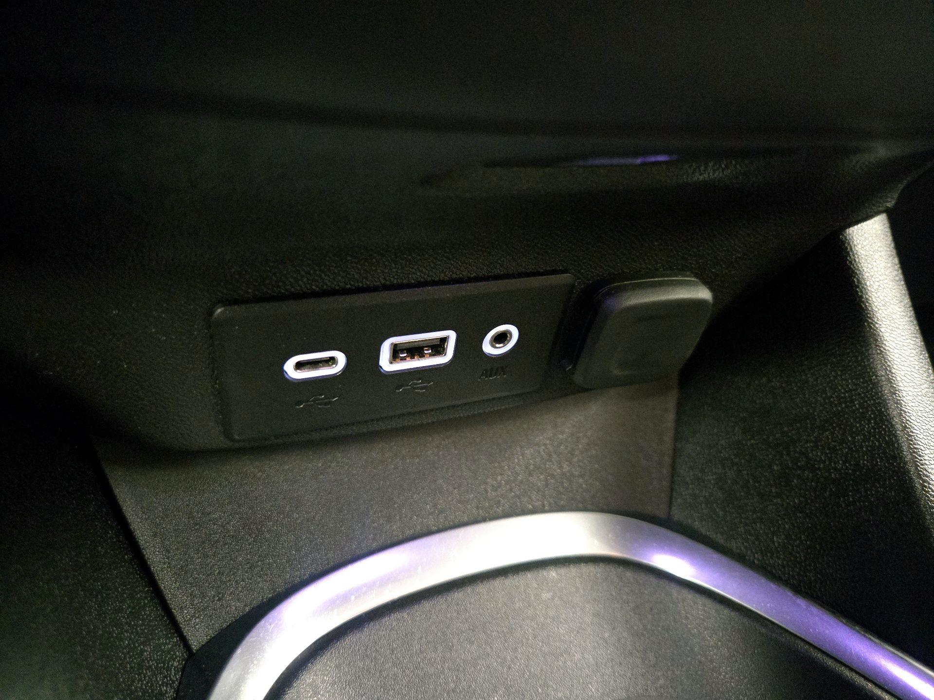 Thumbnail: 2020 Chevrolet Malibu - 18