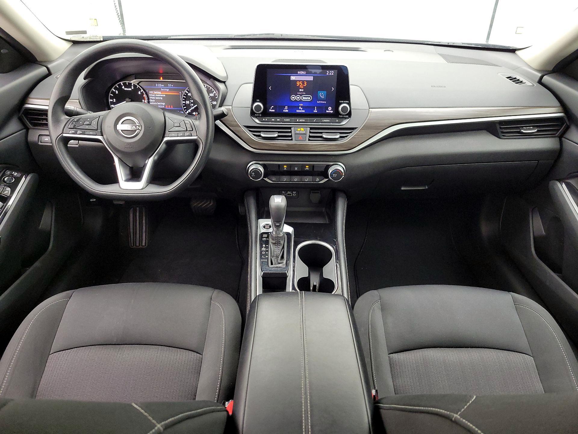 Thumbnail: 2023 Nissan Altima - 9