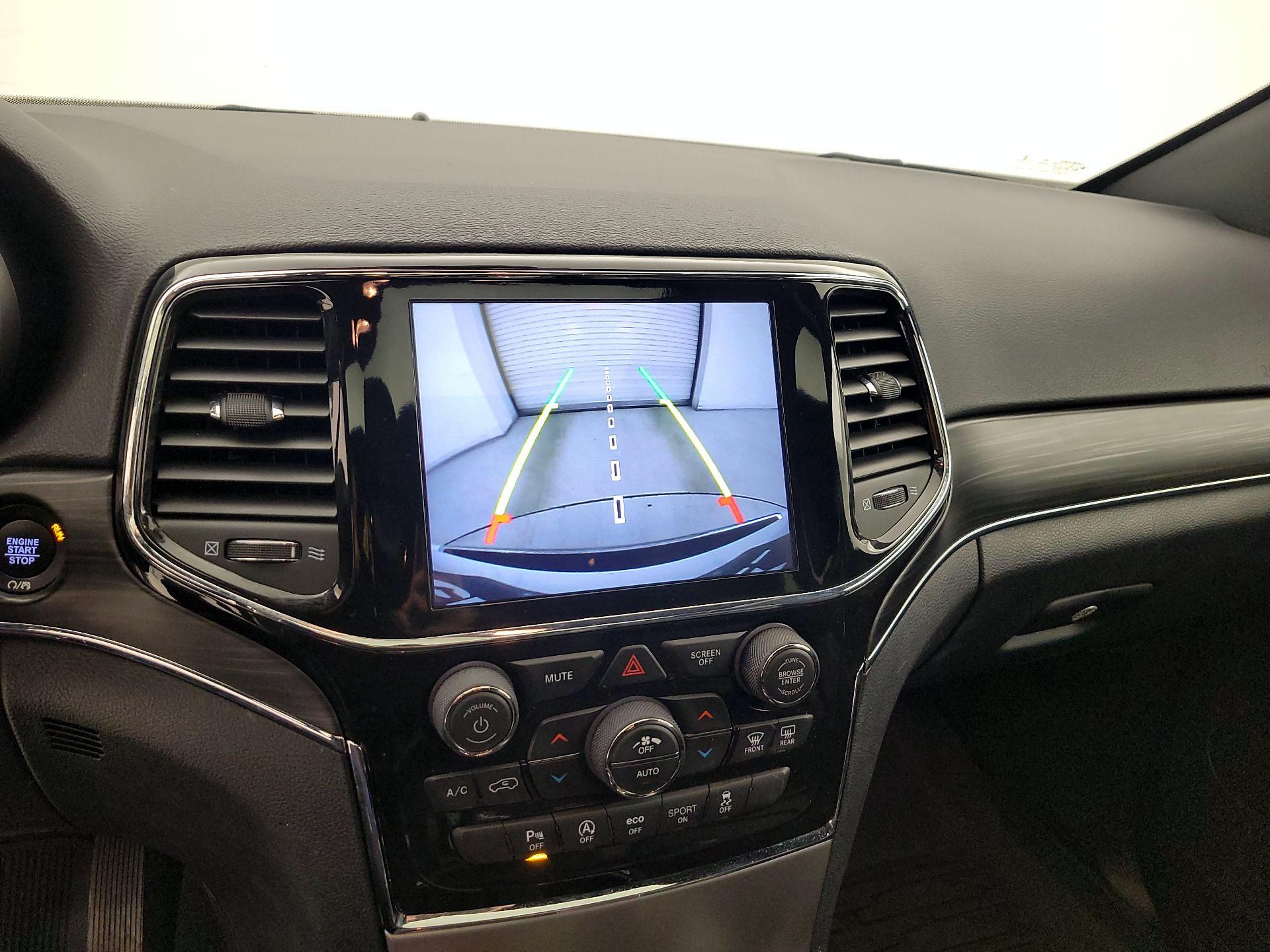 Thumbnail: 2022 Jeep Grand Cherokee - 15