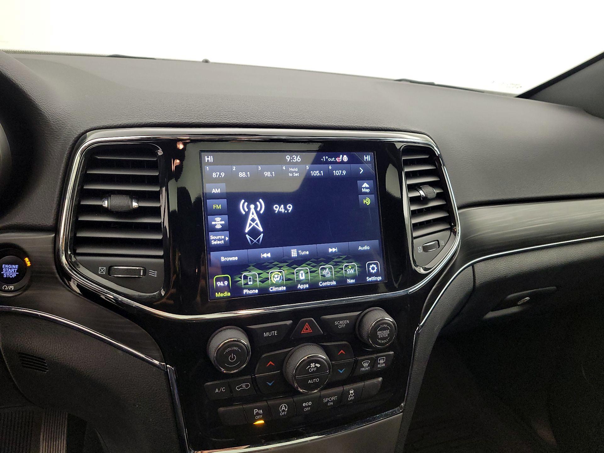 Thumbnail: 2022 Jeep Grand Cherokee - 16