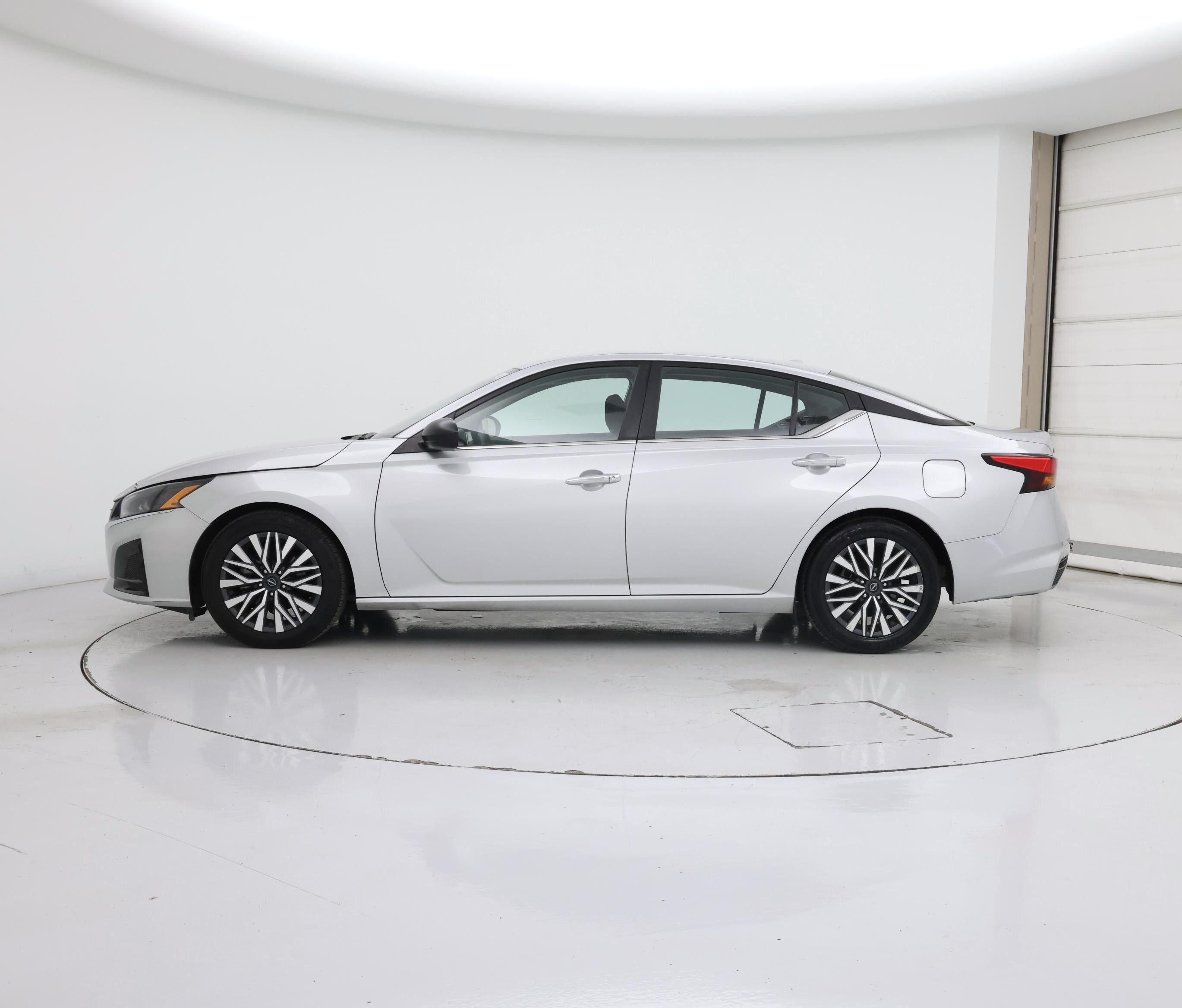 Thumbnail: 2024 Nissan Altima - 3