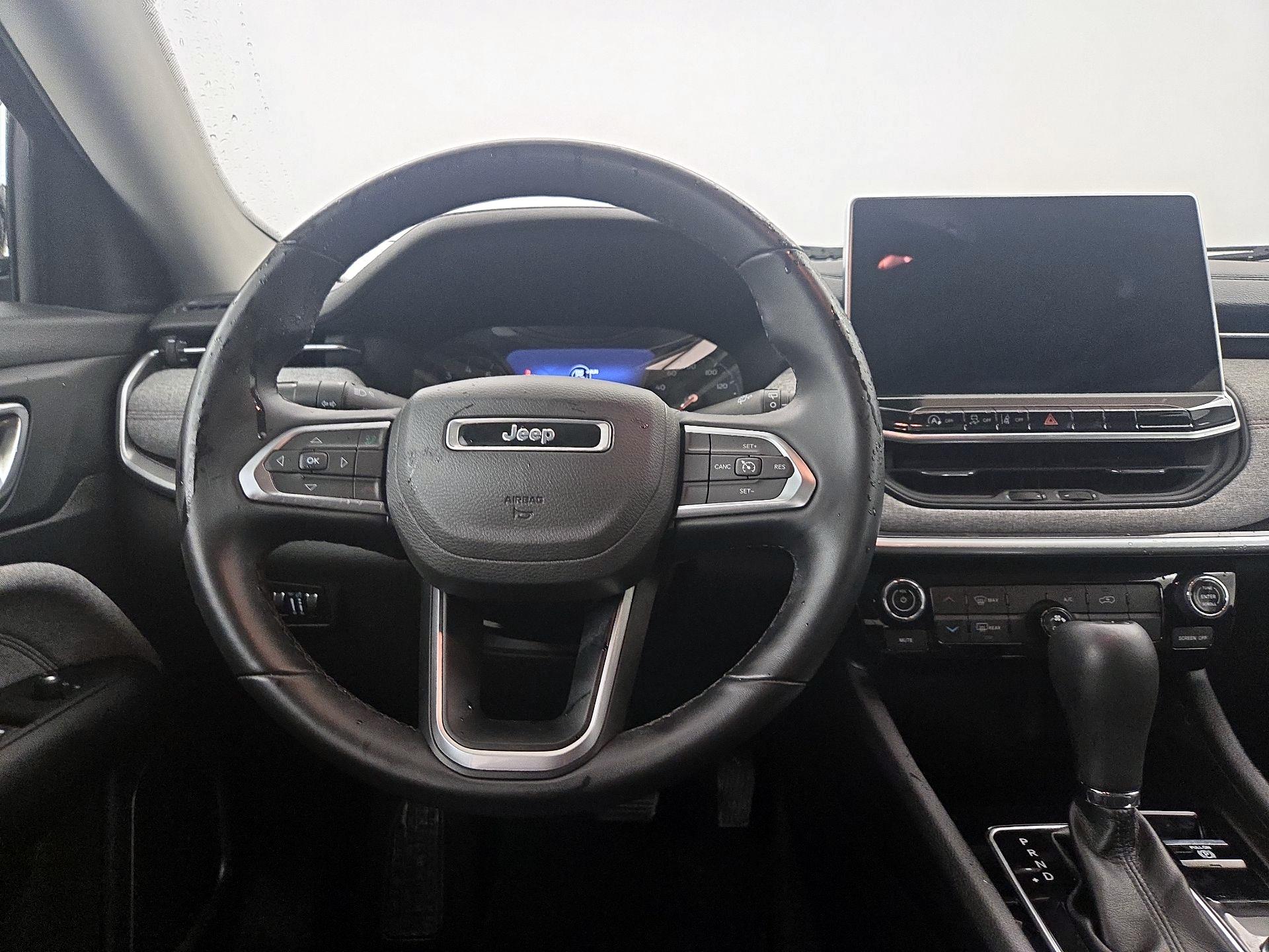 Thumbnail: 2022 Jeep Compass - 10