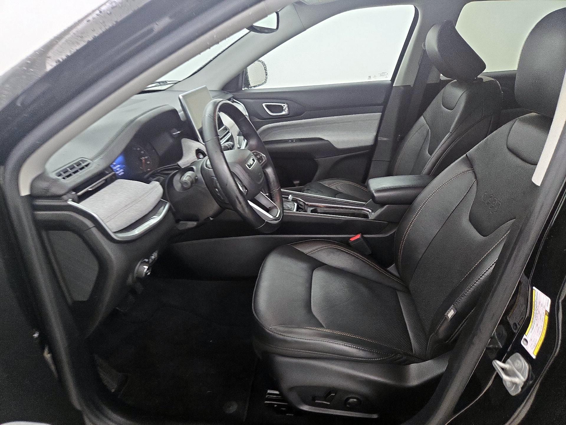 Thumbnail: 2022 Jeep Compass - 11