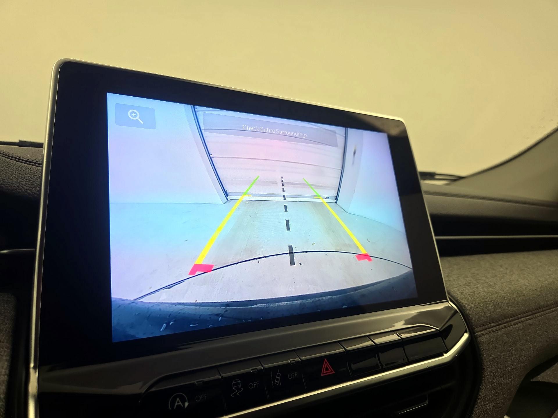 Thumbnail: 2022 Jeep Compass - 14