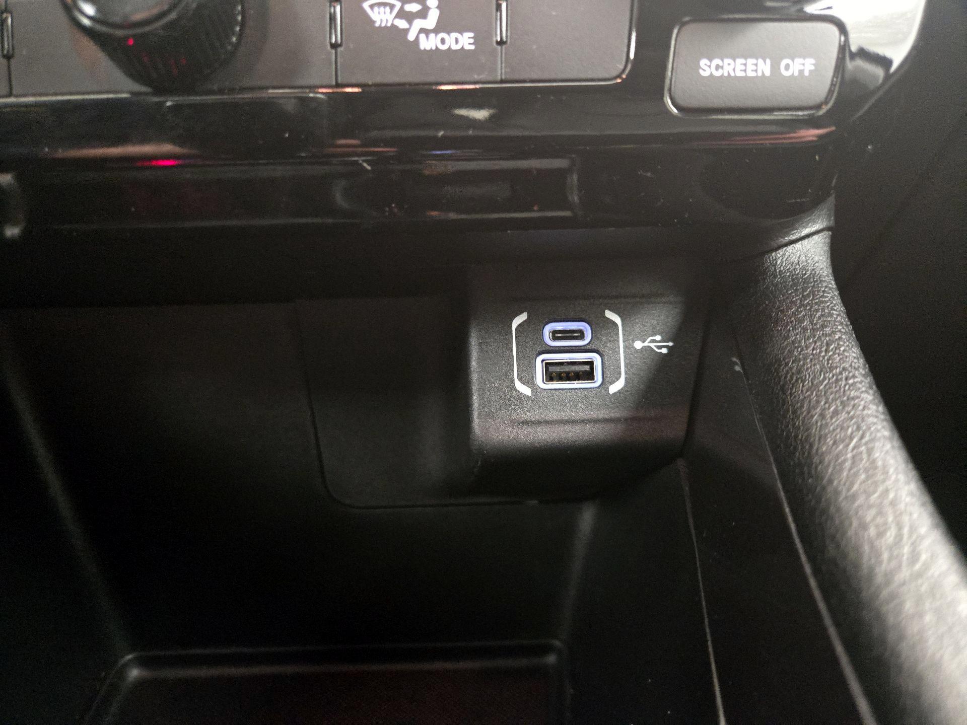 Thumbnail: 2022 Jeep Compass - 18