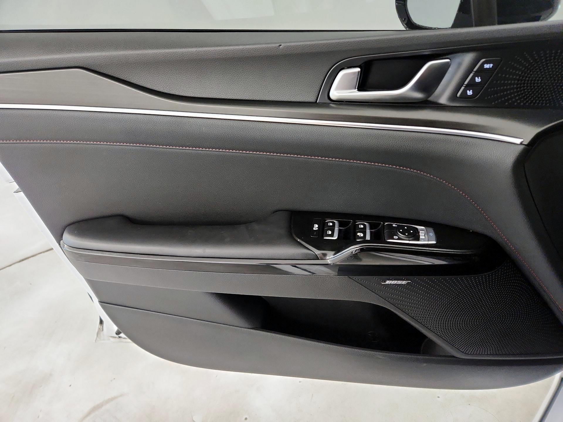 Thumbnail: 2023 Kia K5 - 12