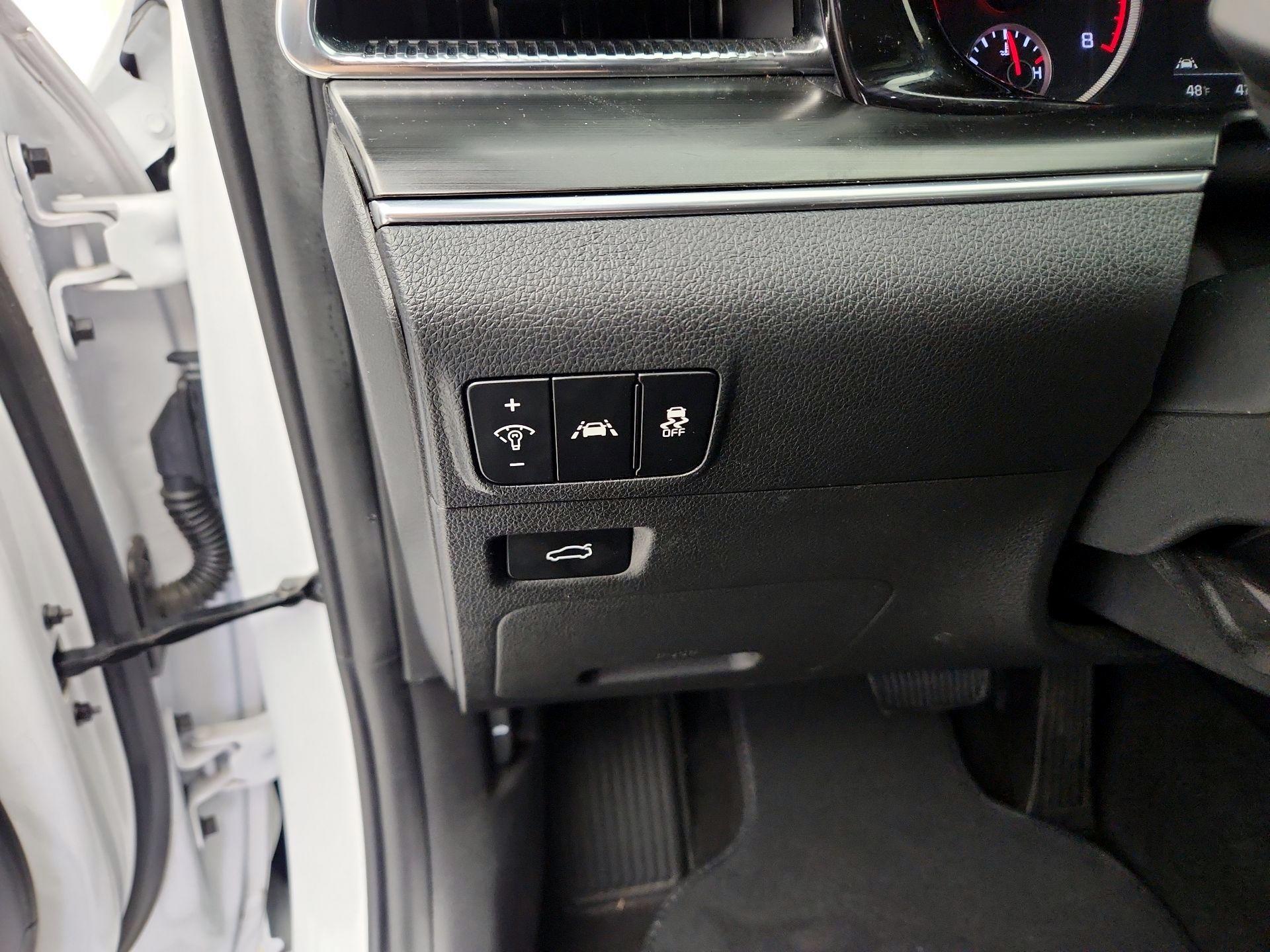 Thumbnail: 2023 Kia K5 - 13