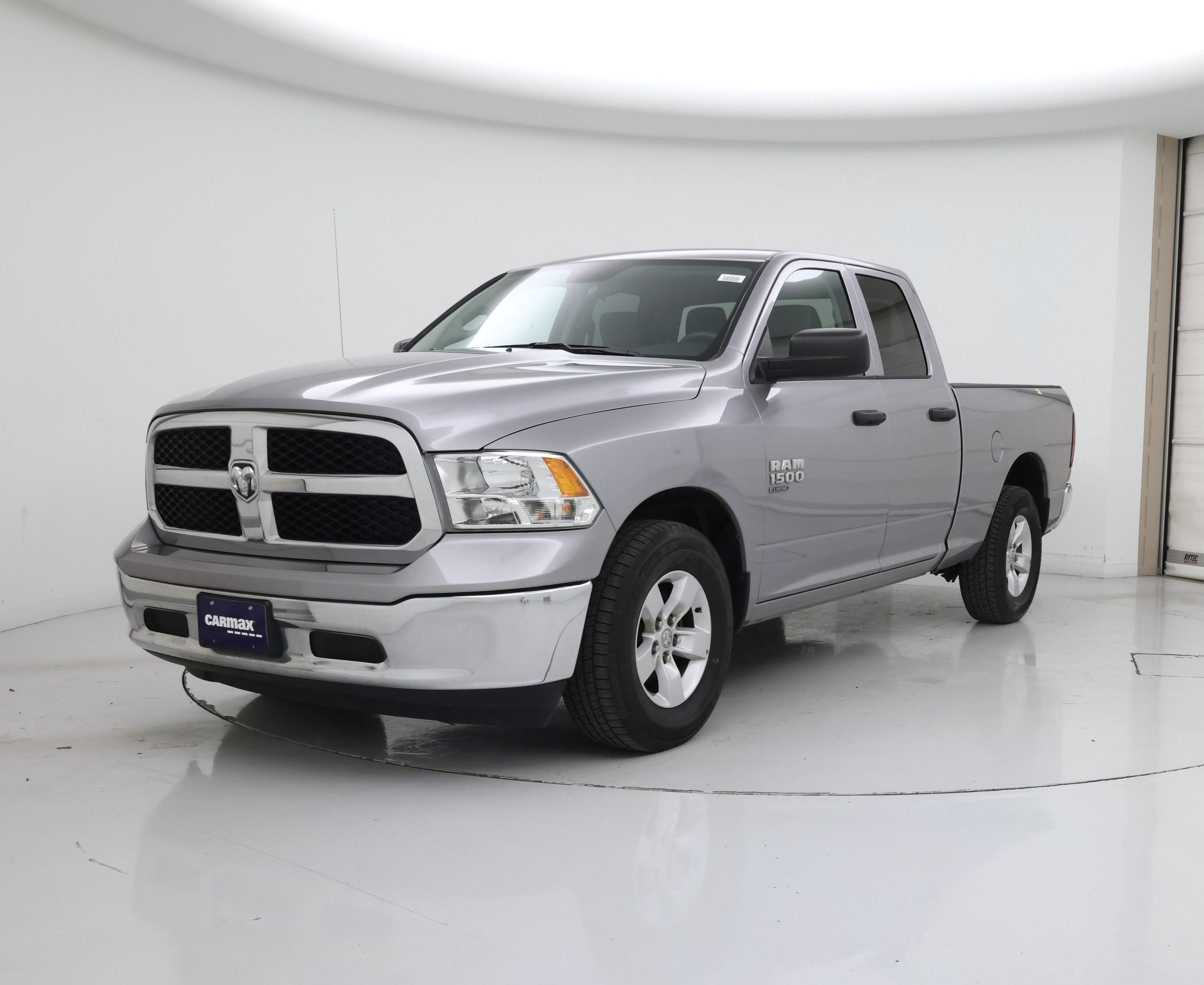 Thumbnail: 2024 RAM 1500 Classic - 4