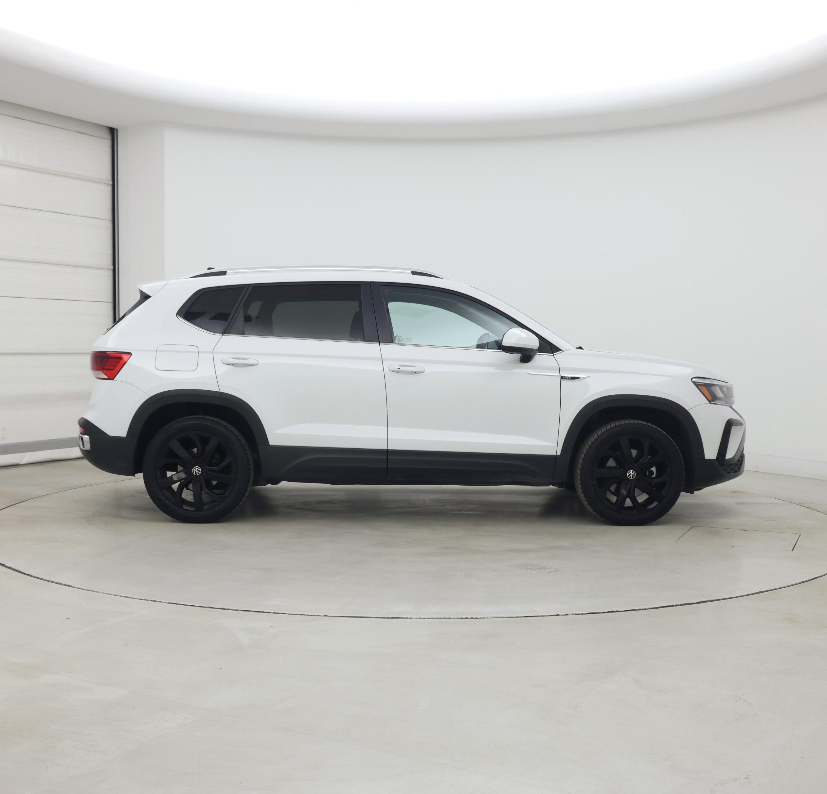 Thumbnail: 2024 Volkswagen Taos - 7