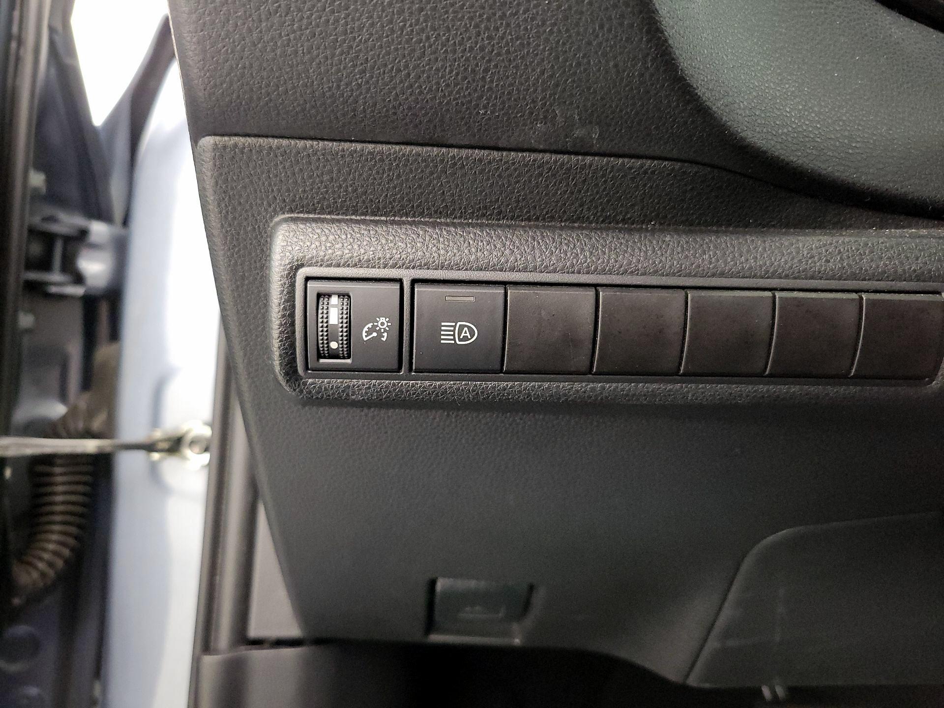 Thumbnail: 2023 Toyota Corolla - 13