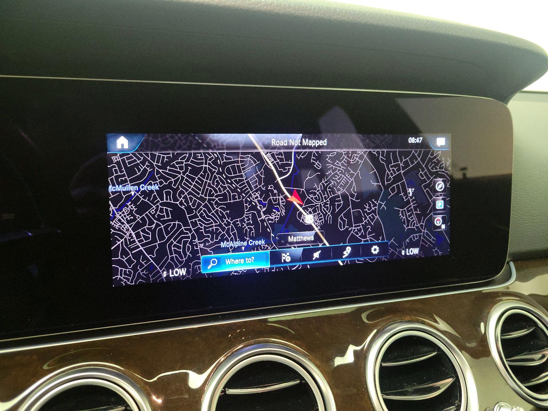 Thumbnail: 2022 Mercedes-Benz E-Class - 14