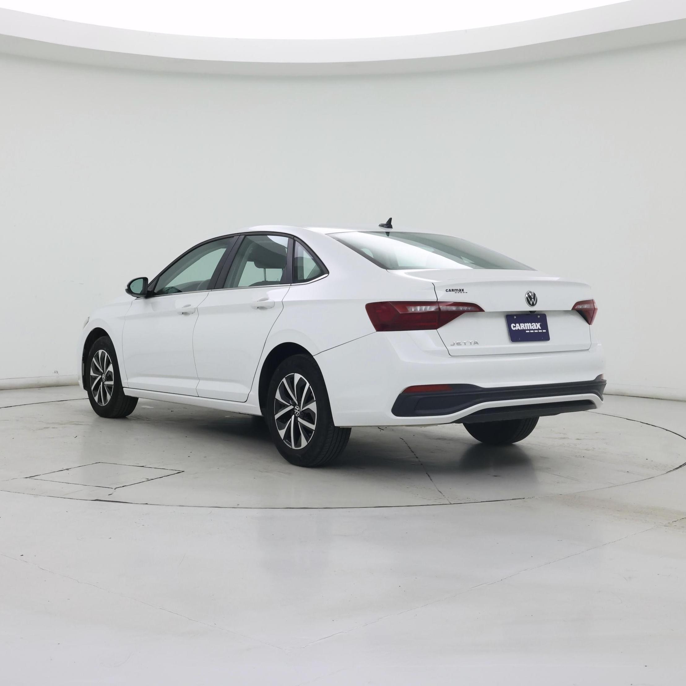 Thumbnail: 2024 Volkswagen Jetta - 2