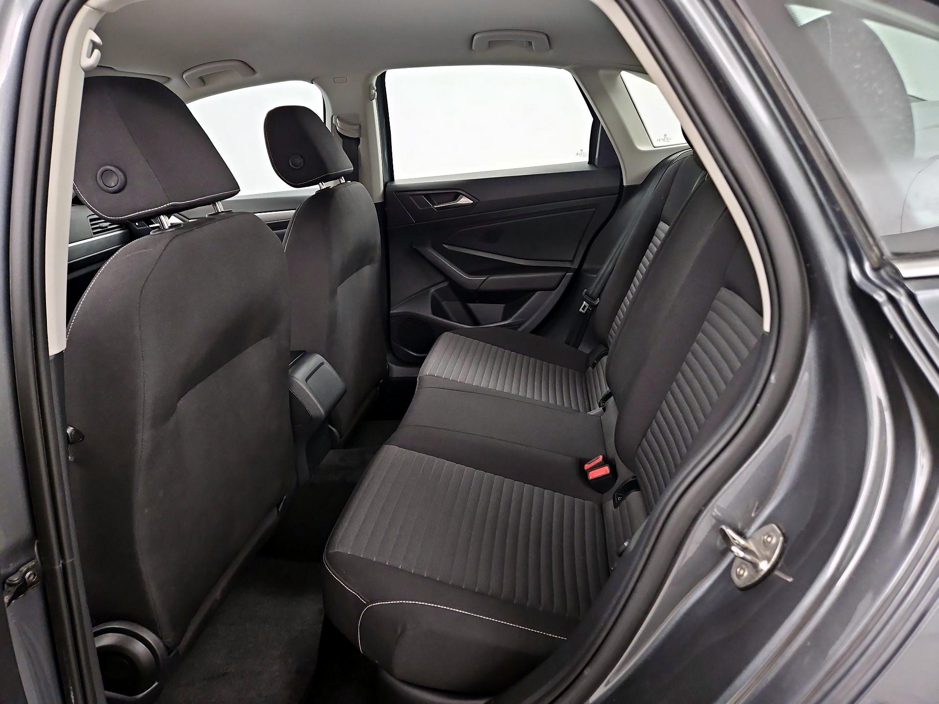 Thumbnail: 2024 Volkswagen Jetta - 19