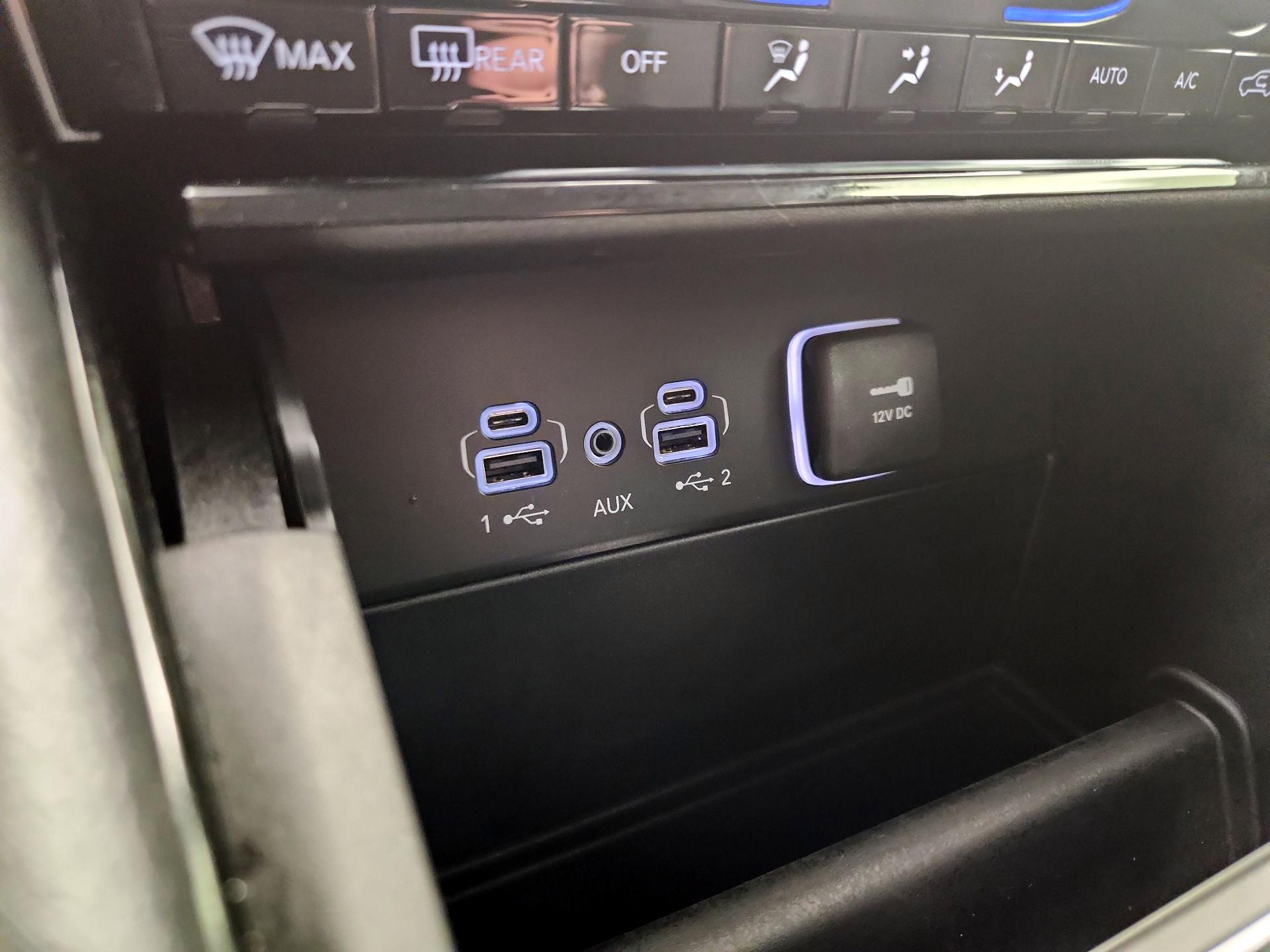 Thumbnail: 2023 Jeep Grand Cherokee - 19