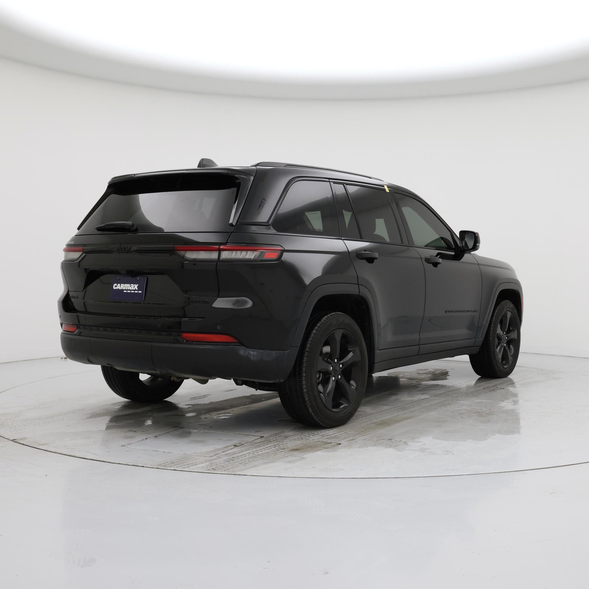 Thumbnail: 2023 Jeep Grand Cherokee - 8