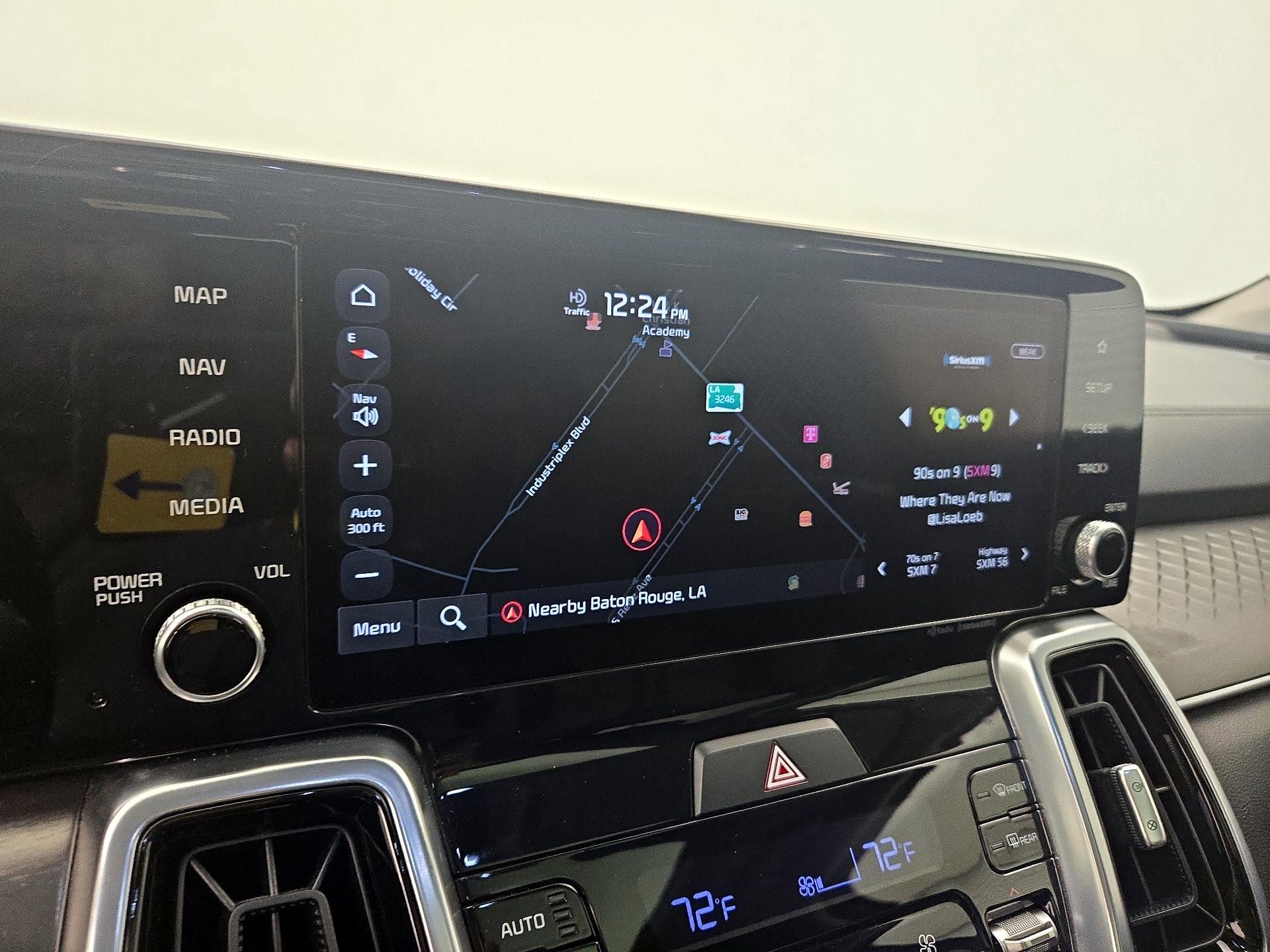 Thumbnail: 2022 Kia Sorento - 14