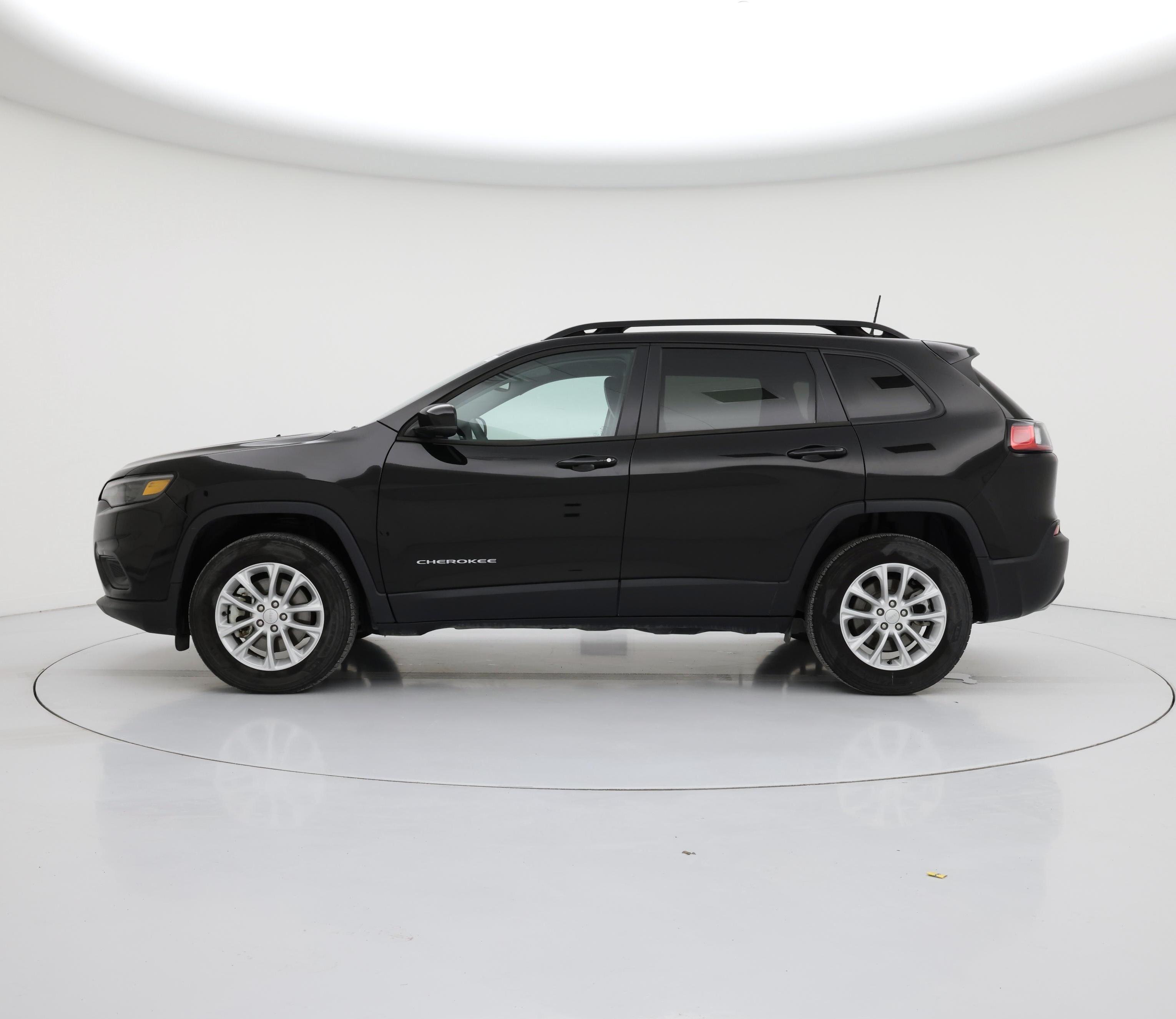 Thumbnail: 2022 Jeep Cherokee - 3