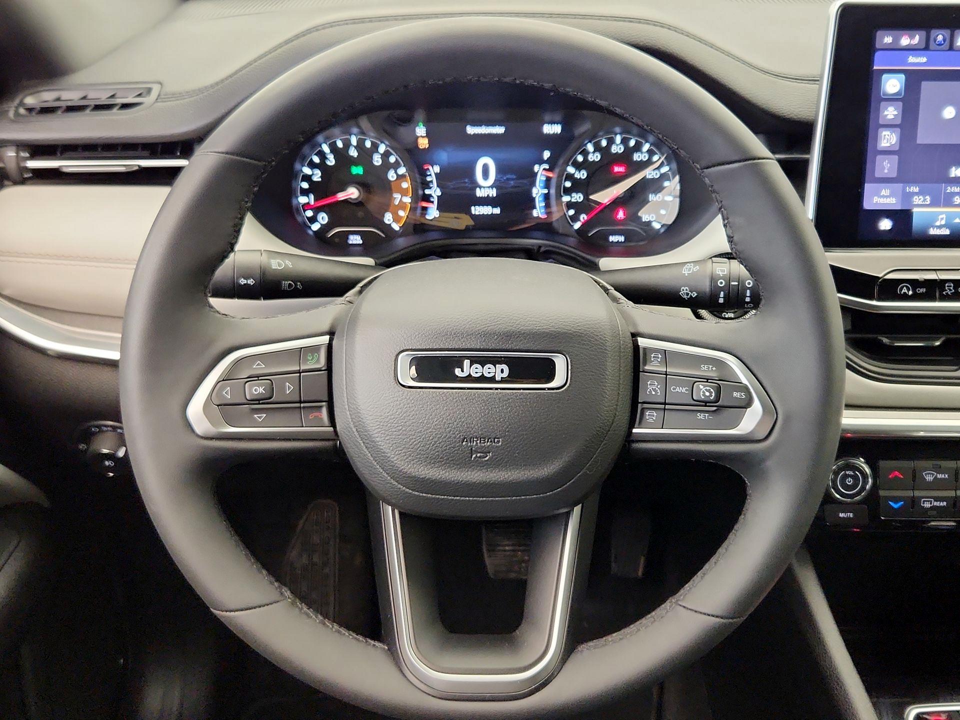 Thumbnail: 2023 Jeep Compass - 10