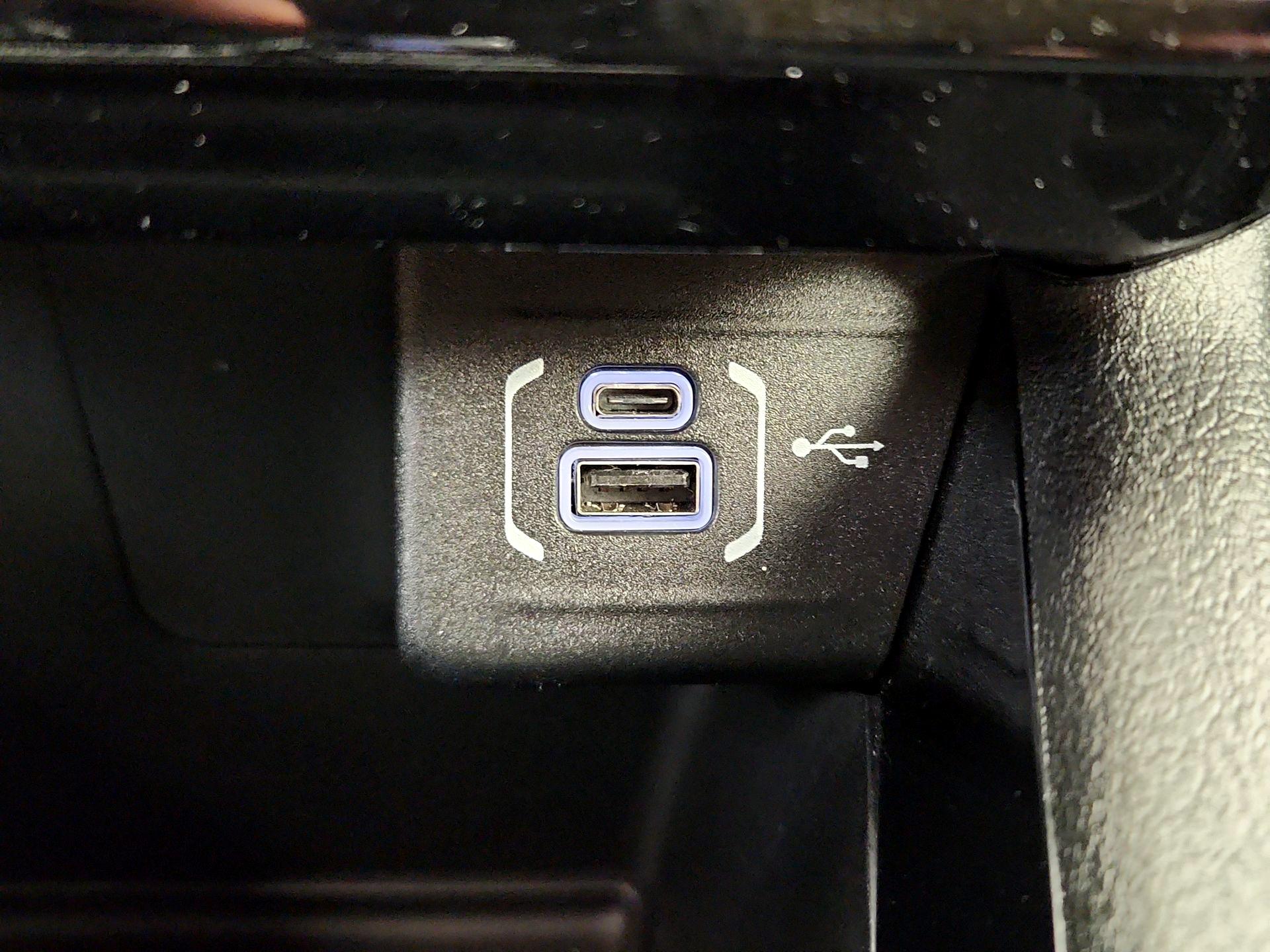 Thumbnail: 2023 Jeep Compass - 18