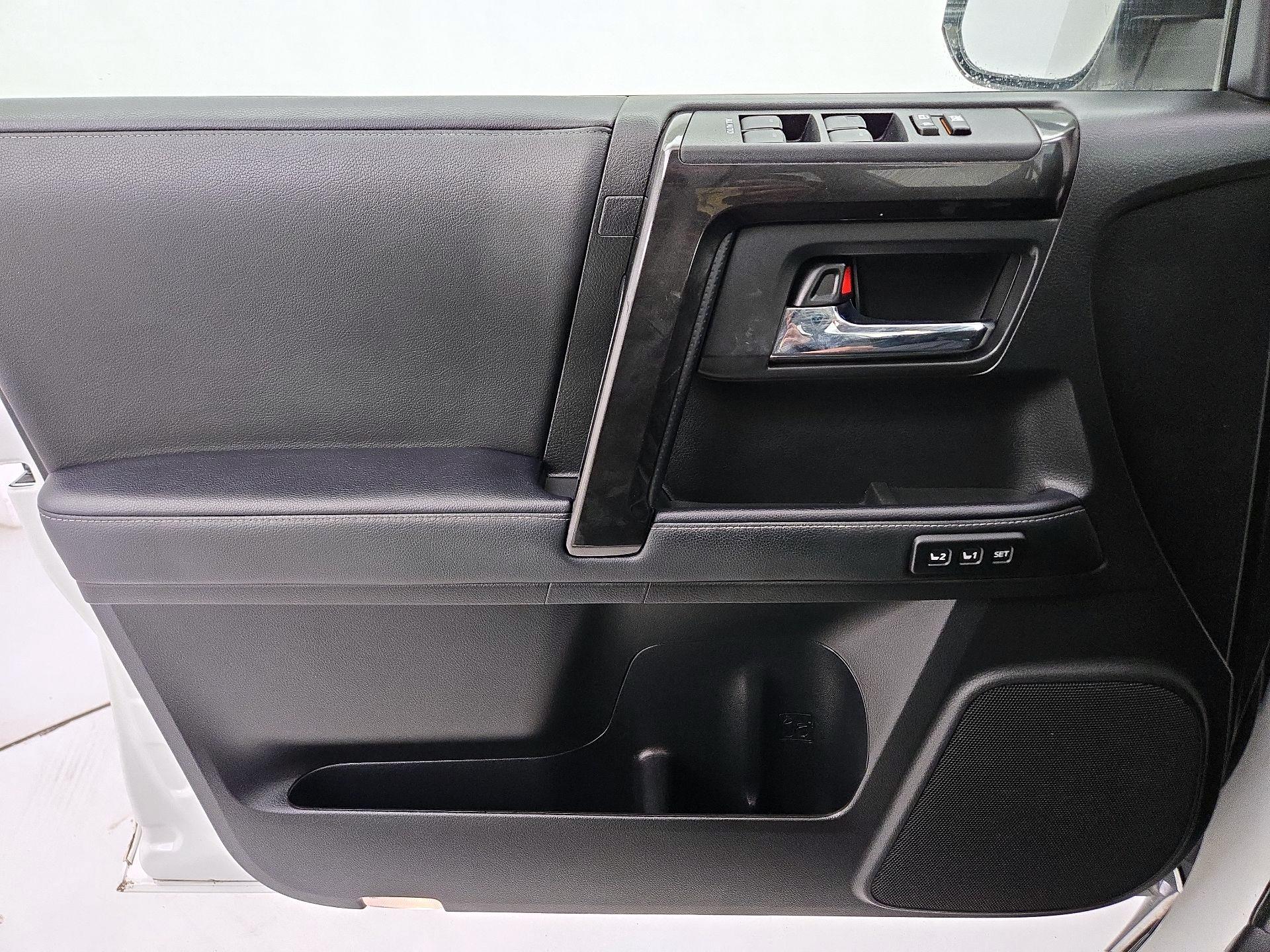 Thumbnail: 2021 Toyota 4Runner - 12