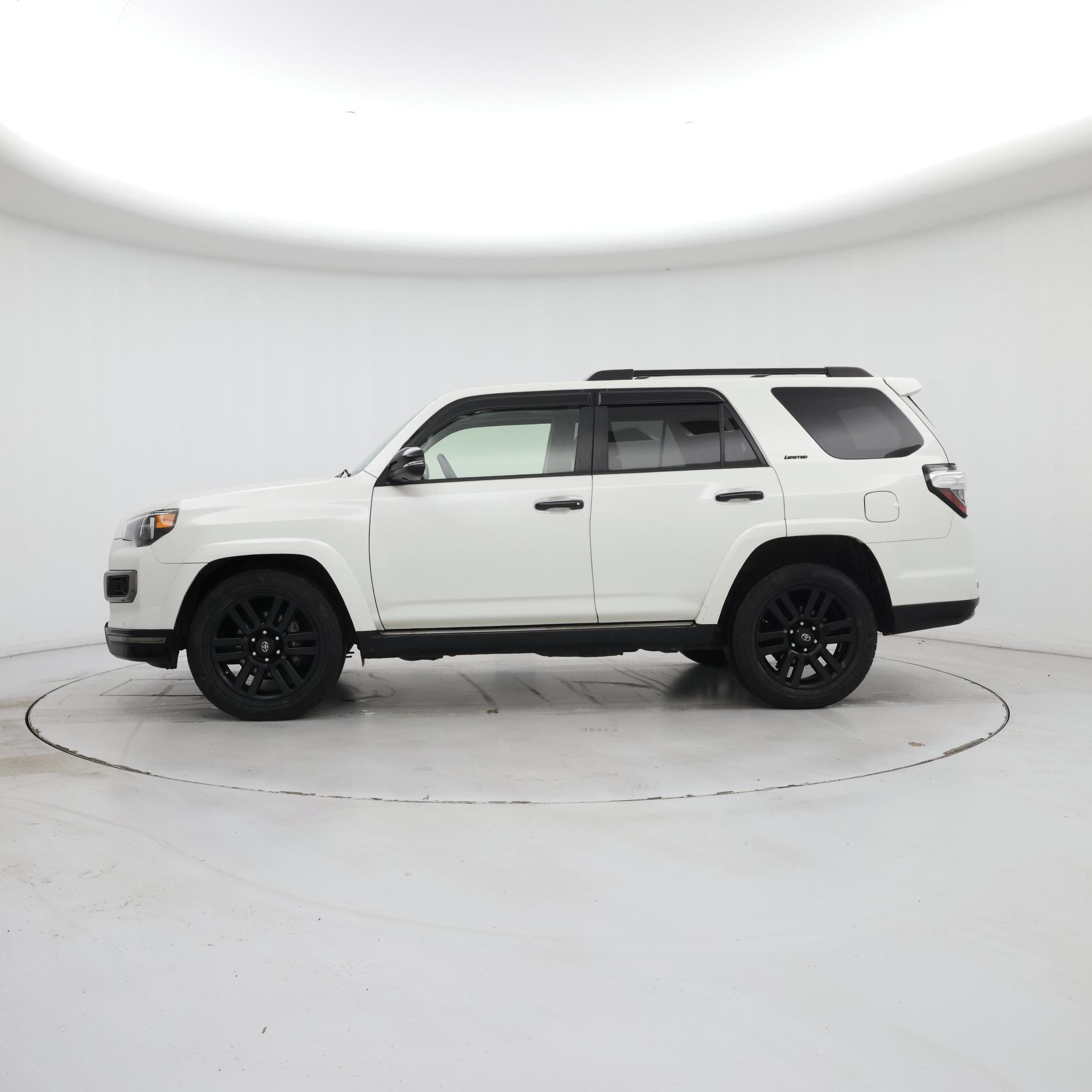 Thumbnail: 2021 Toyota 4Runner - 3