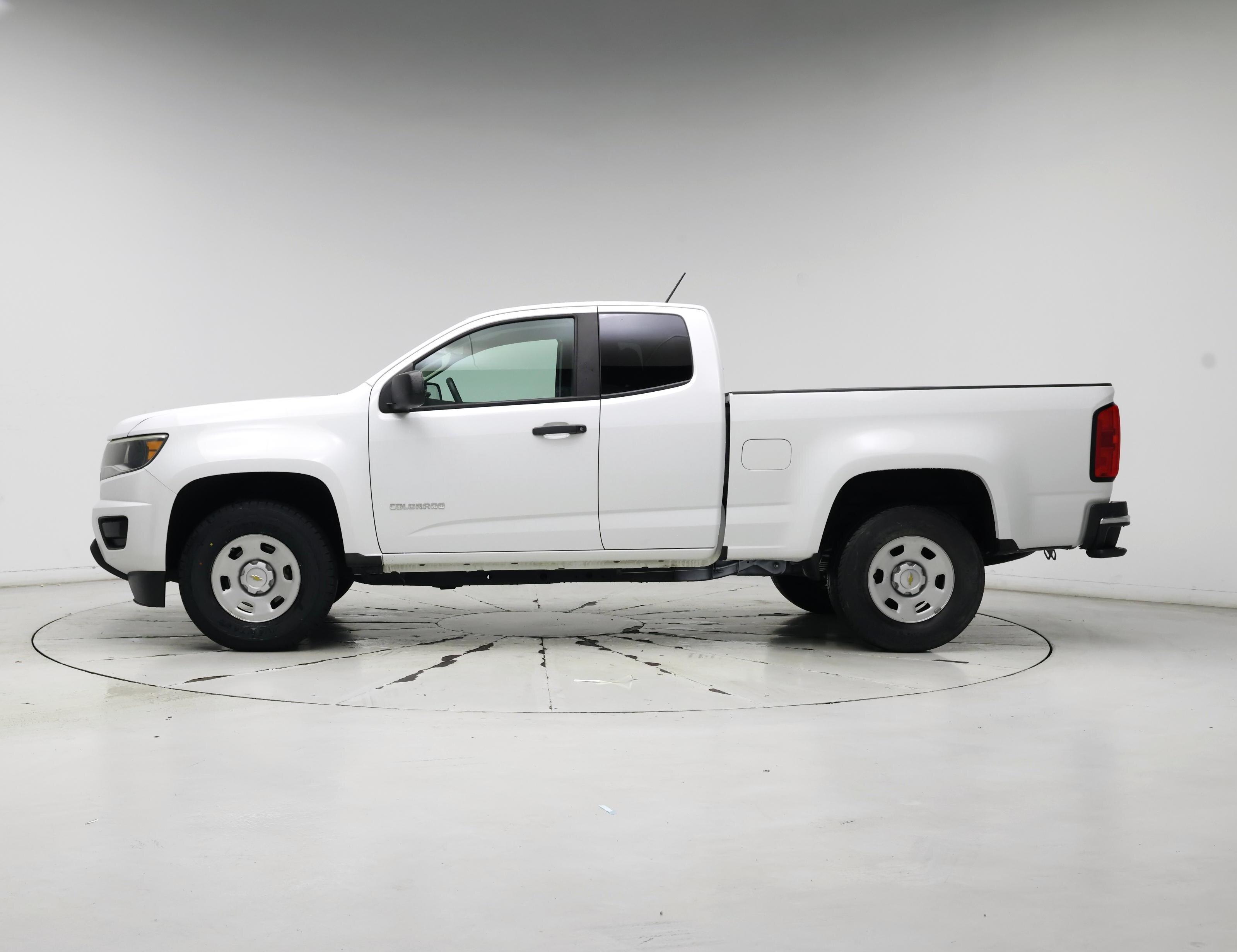 Thumbnail: 2018 Chevrolet Colorado - 3