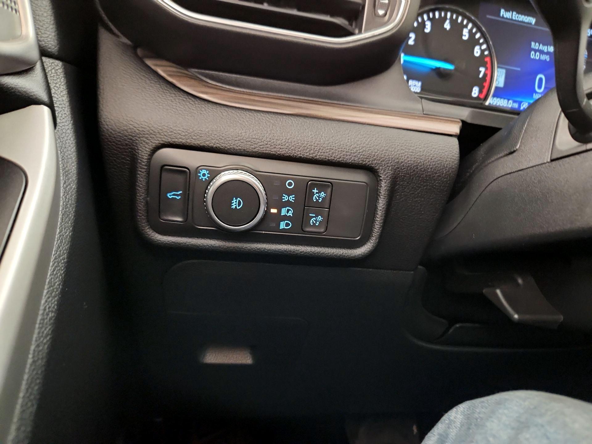 Thumbnail: 2022 Ford Explorer - 13