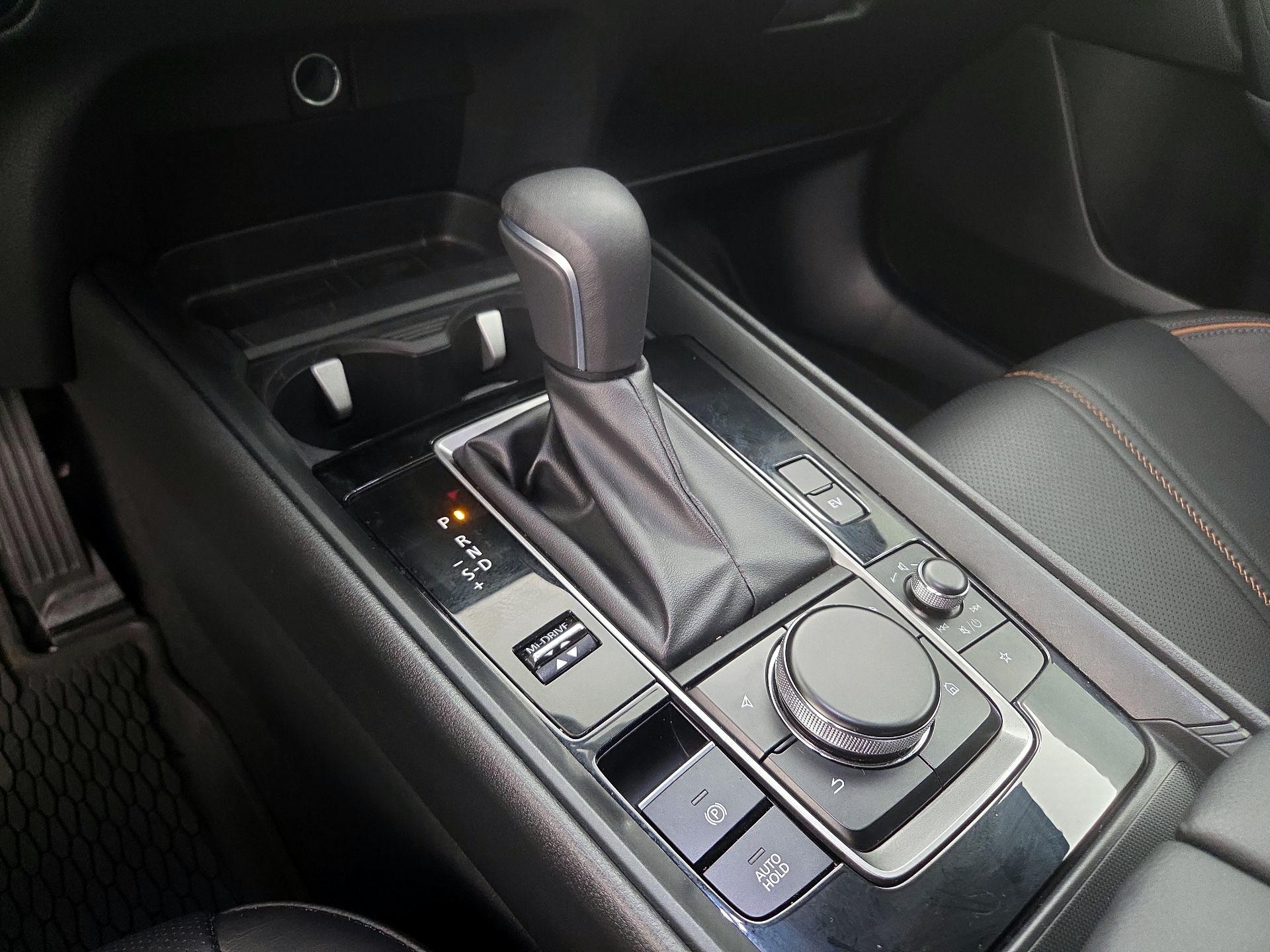 Thumbnail: 2025 Mazda CX-50 - 17