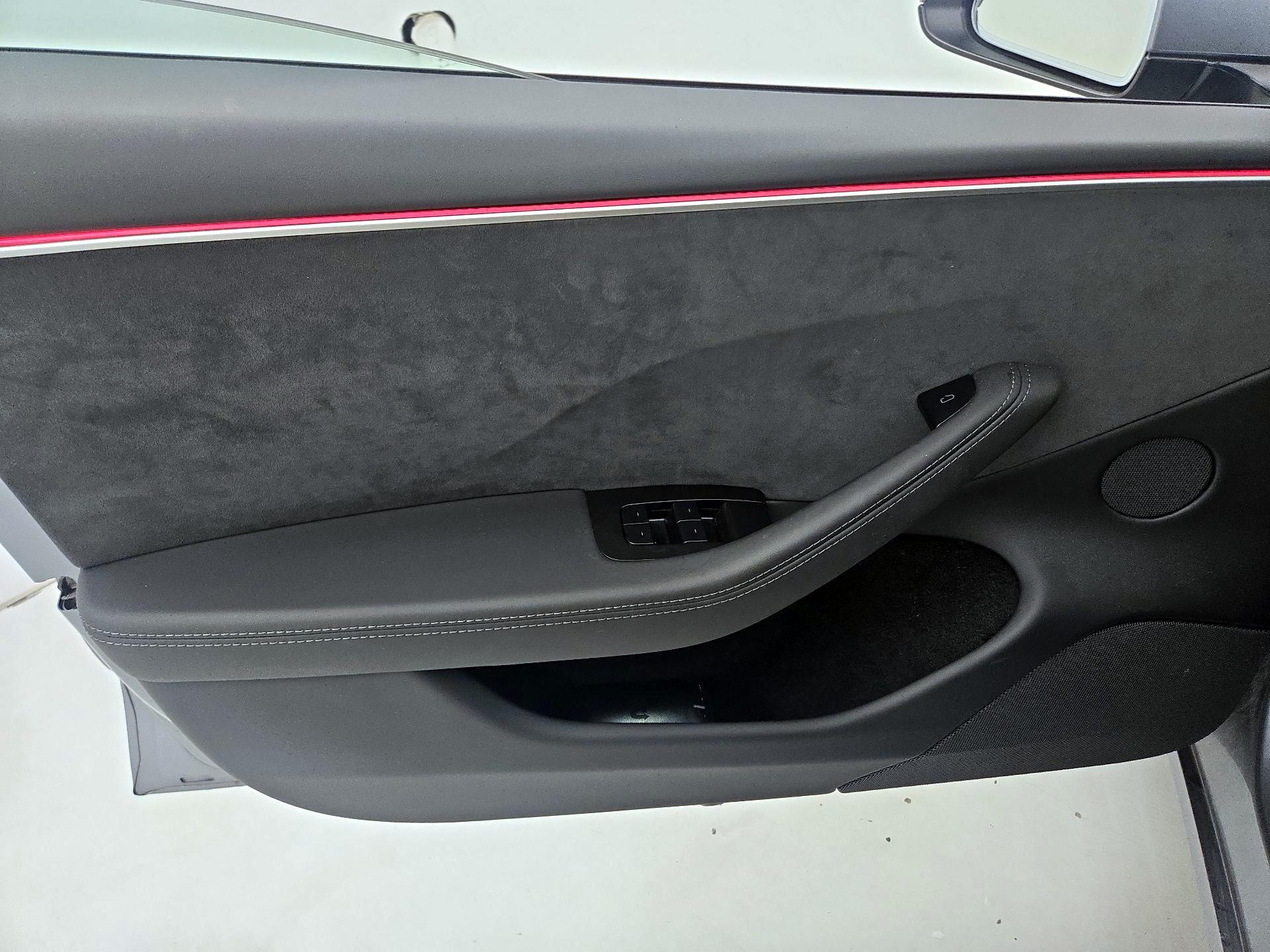 Thumbnail: 2025 Tesla Model 3 - 12