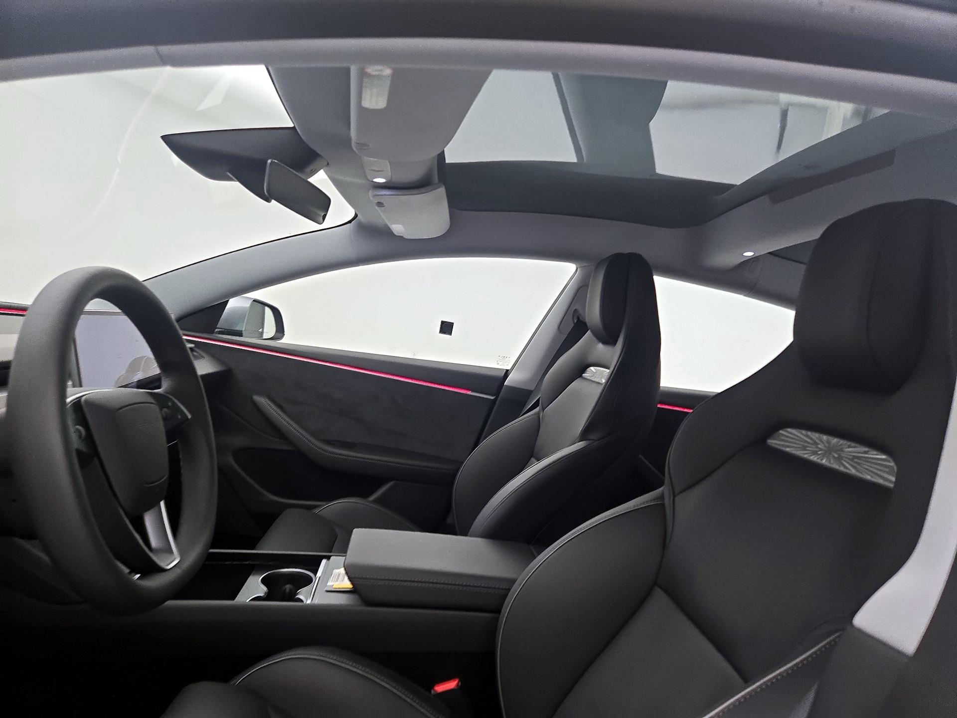 Thumbnail: 2025 Tesla Model 3 - 19