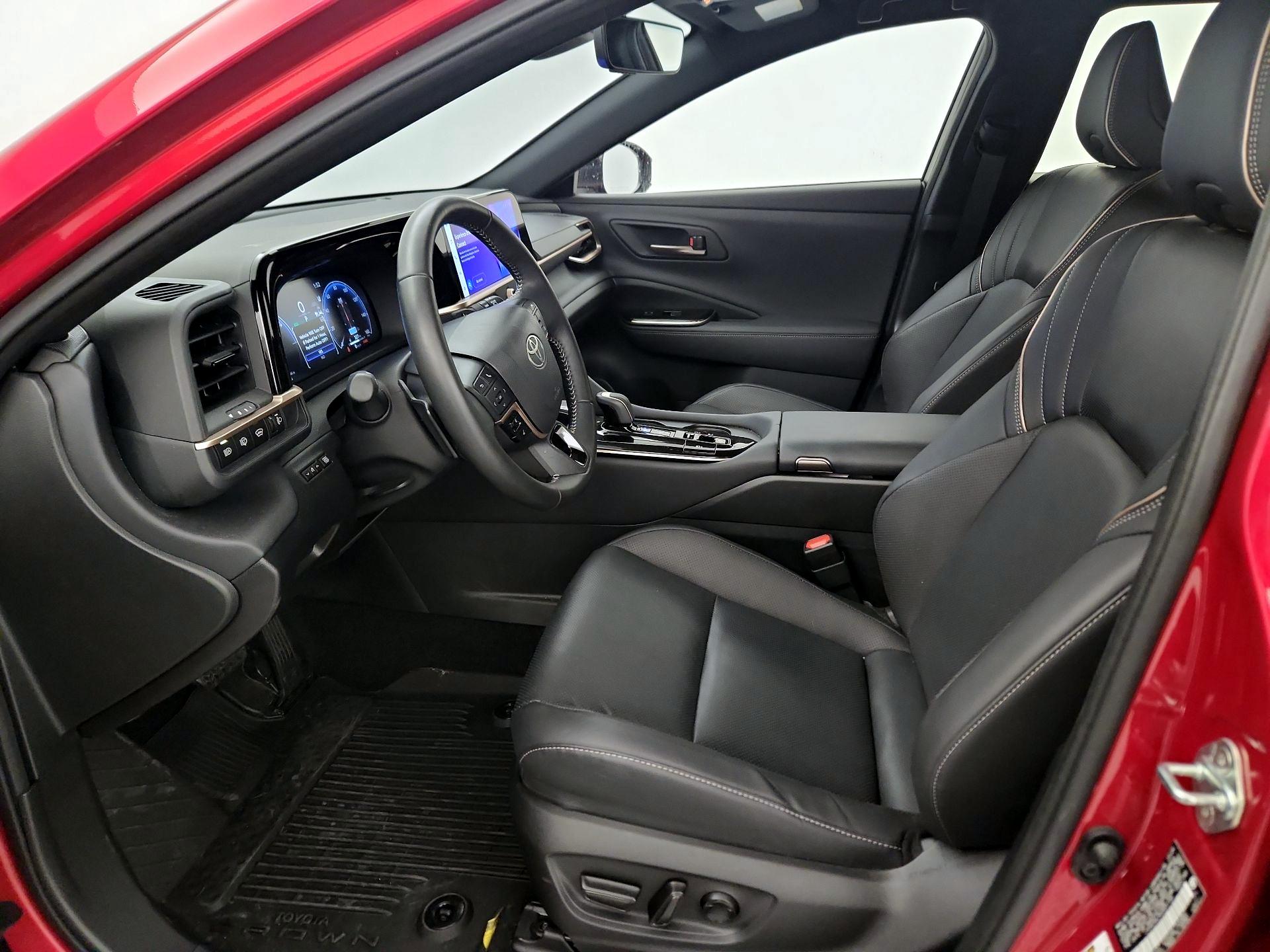 Thumbnail: 2025 Toyota Crown Signia - 11