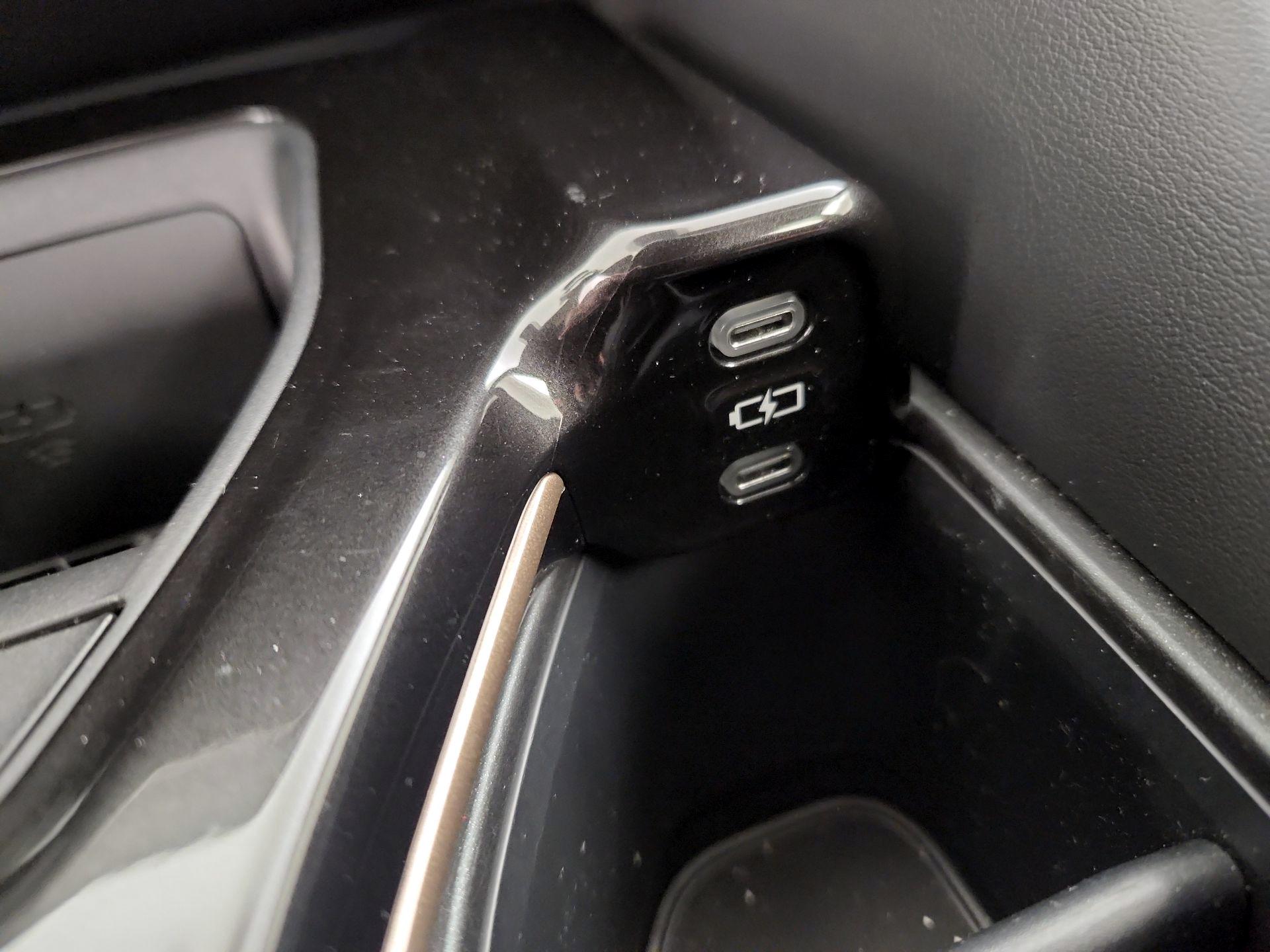 Thumbnail: 2025 Toyota Crown Signia - 18