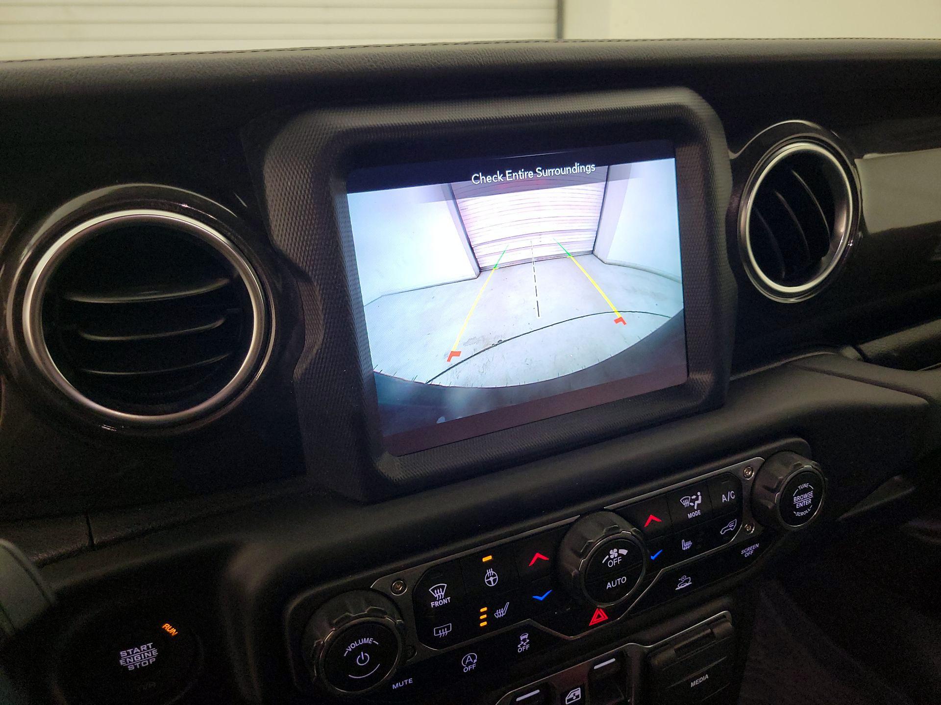 Thumbnail: 2022 Jeep Wrangler - 14