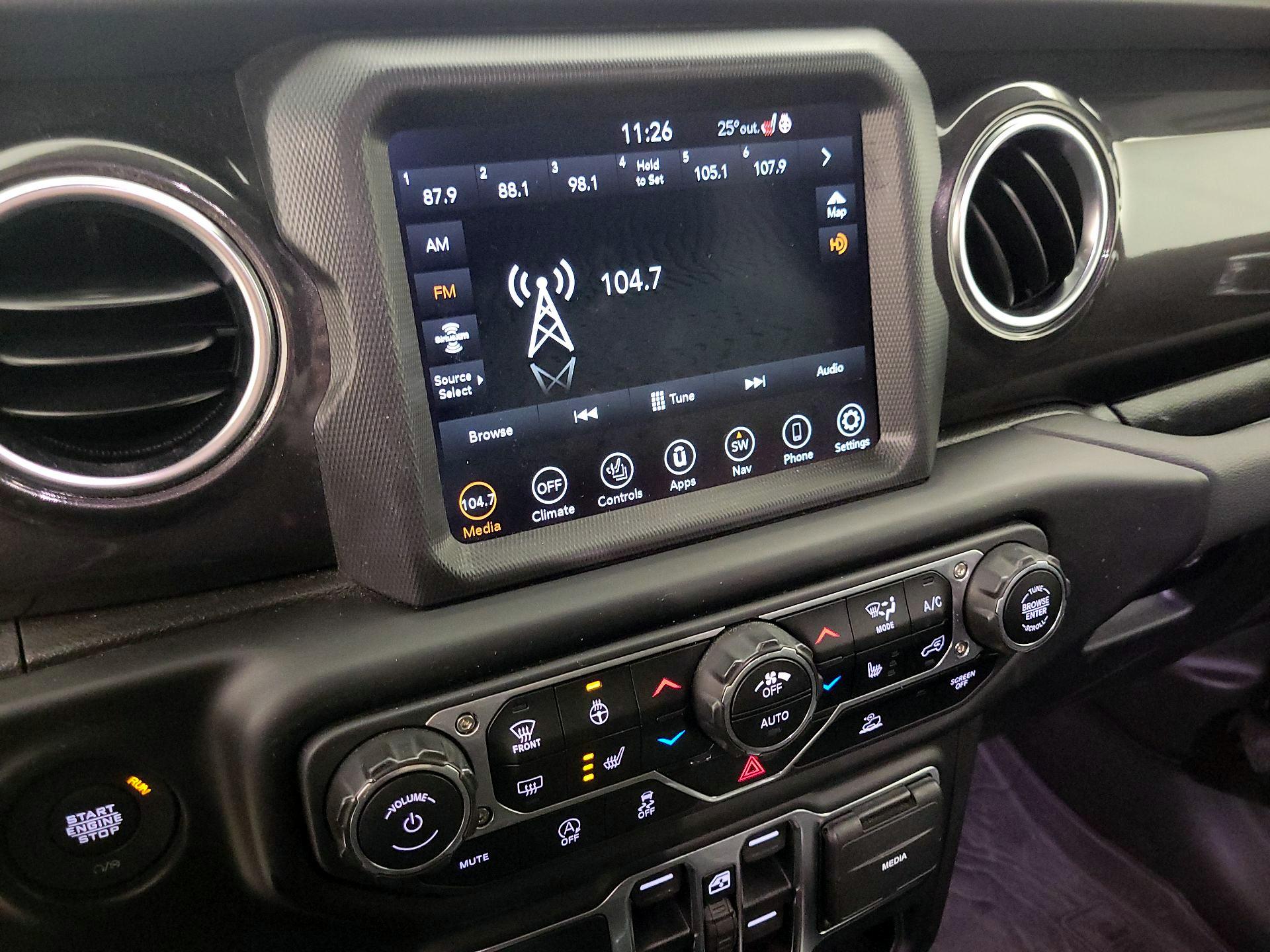 Thumbnail: 2022 Jeep Wrangler - 15