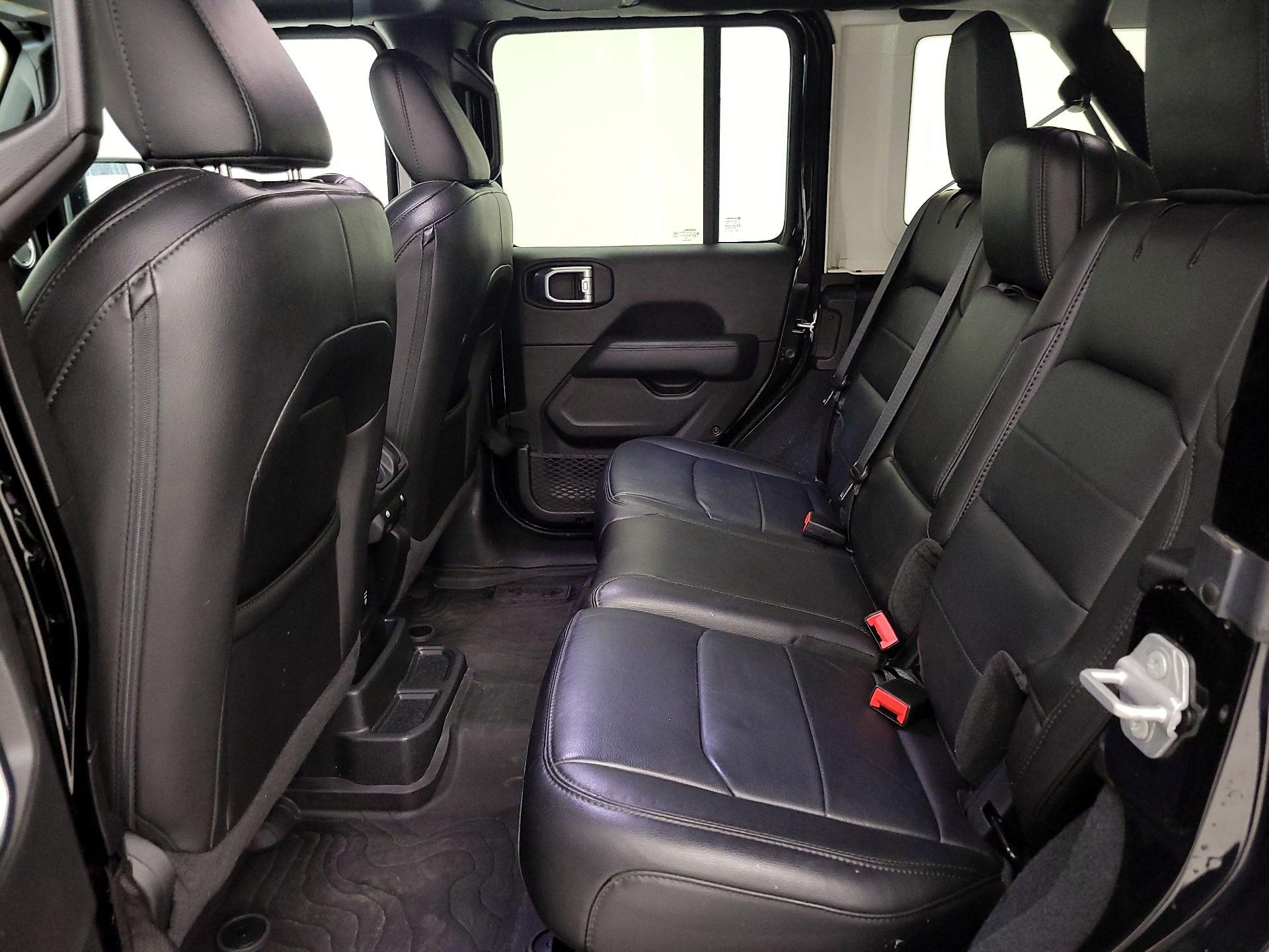 Thumbnail: 2022 Jeep Wrangler - 19