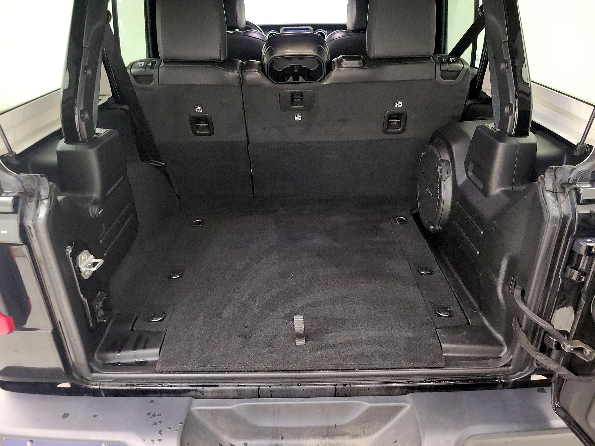 Thumbnail: 2022 Jeep Wrangler - 20