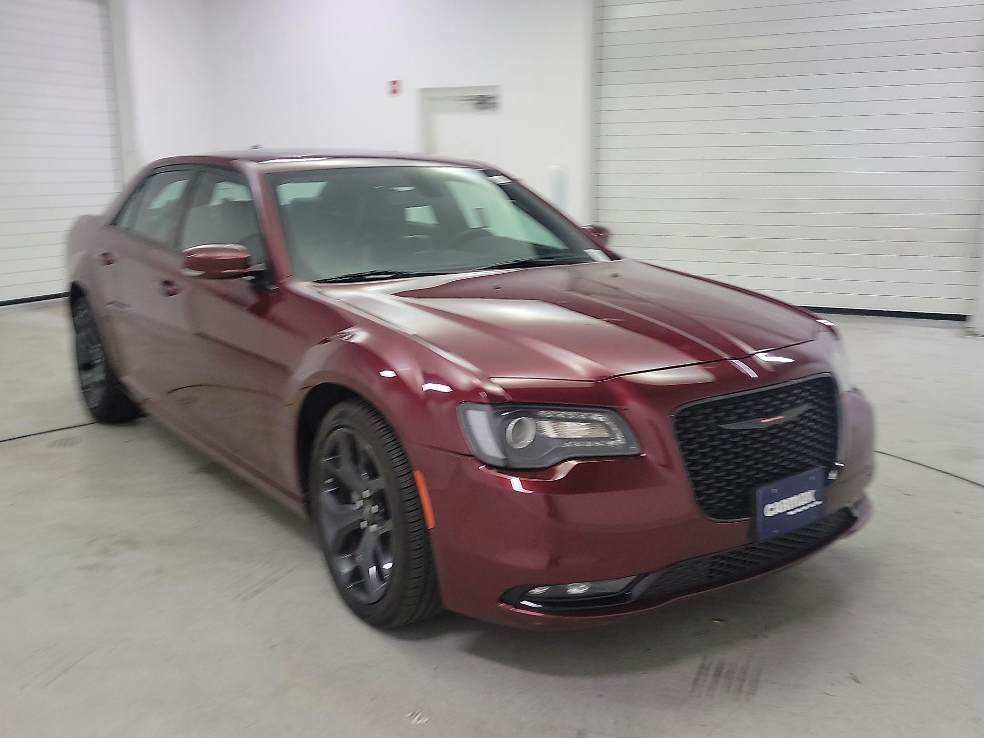 Thumbnail: 2023 Chrysler 300 - 1