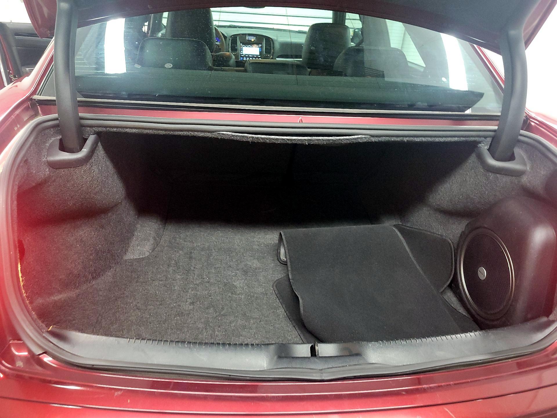 Thumbnail: 2023 Chrysler 300 - 15