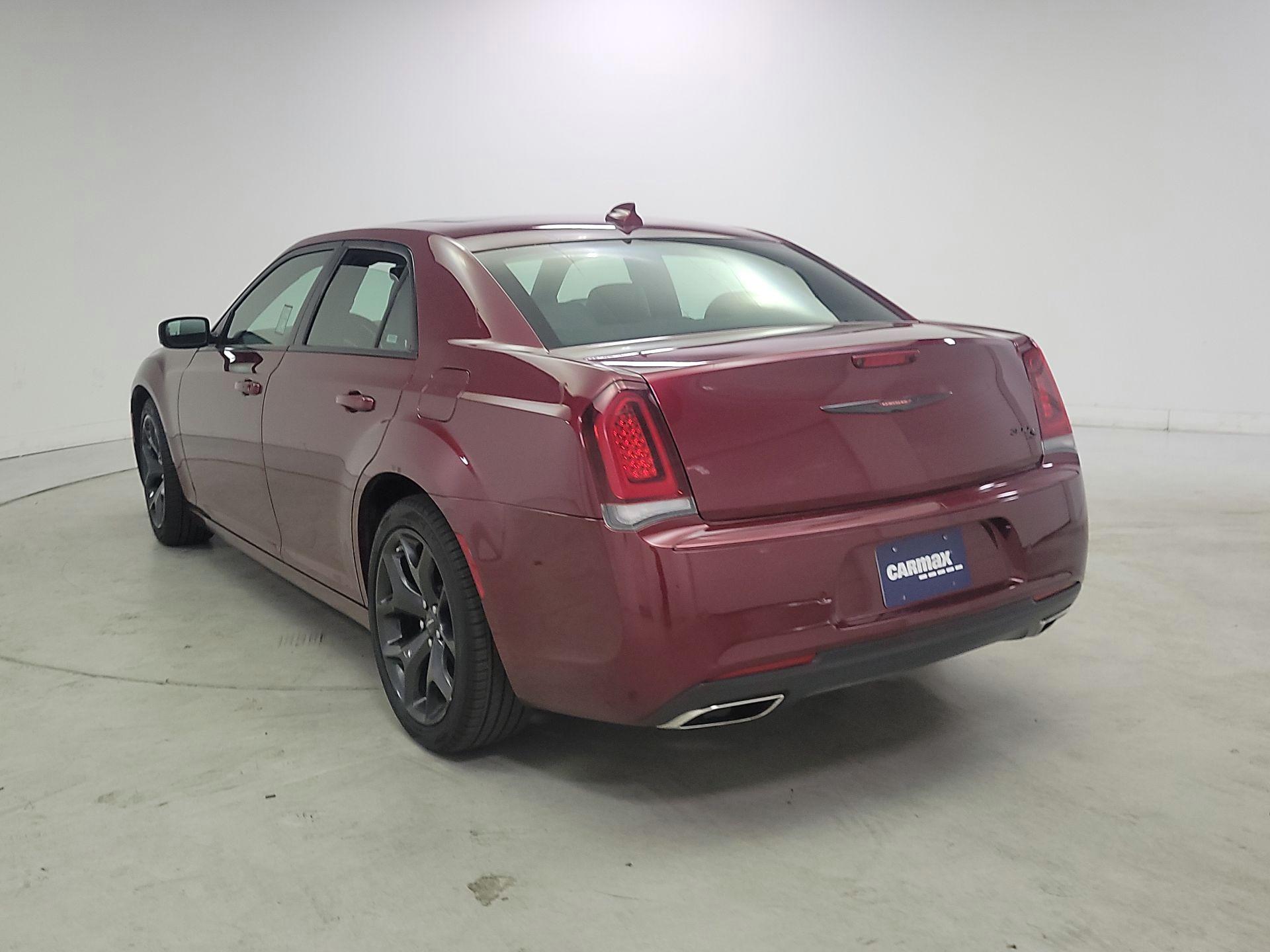 Thumbnail: 2023 Chrysler 300 - 7