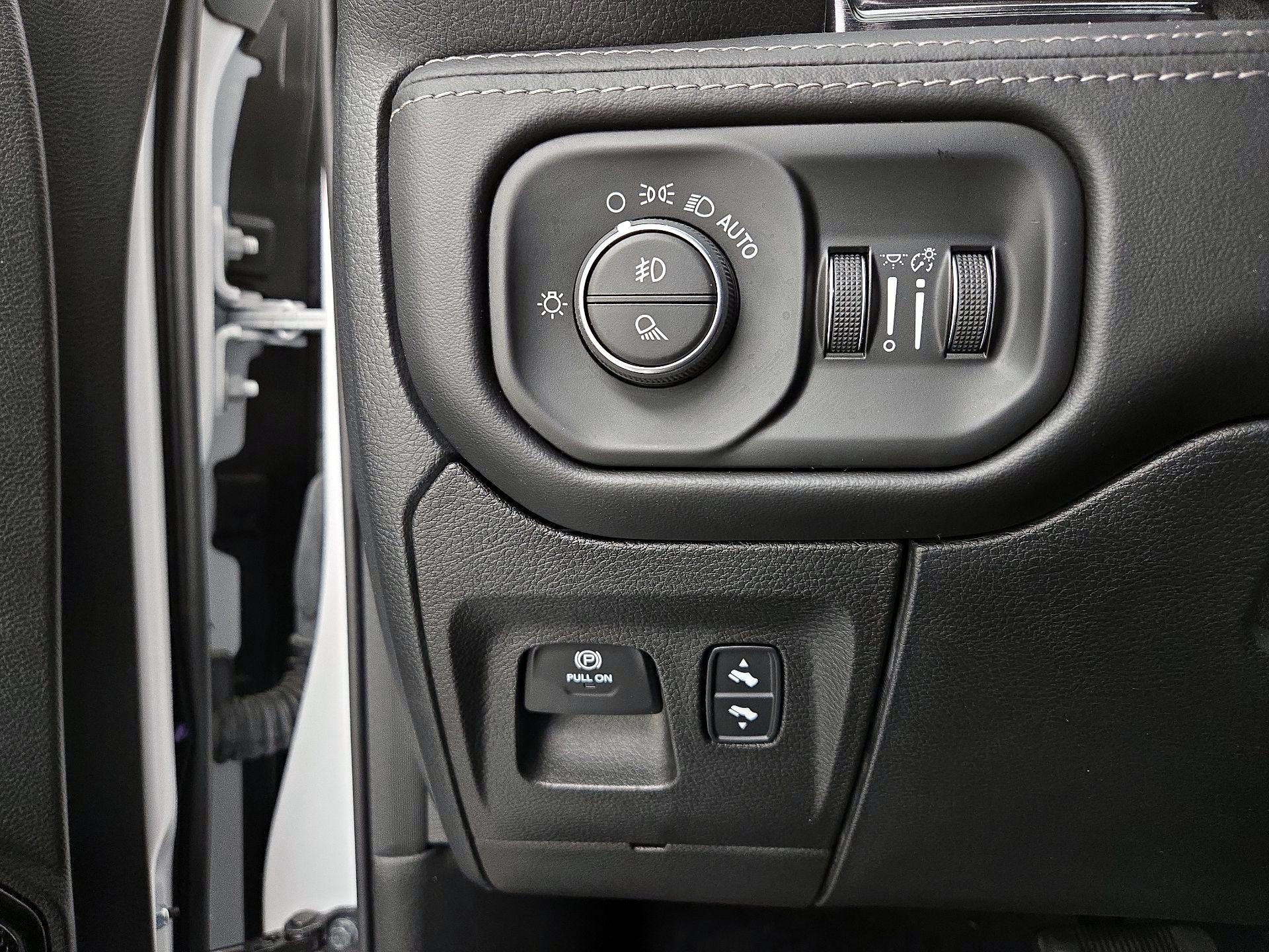 Thumbnail: 2022 RAM 1500 - 13