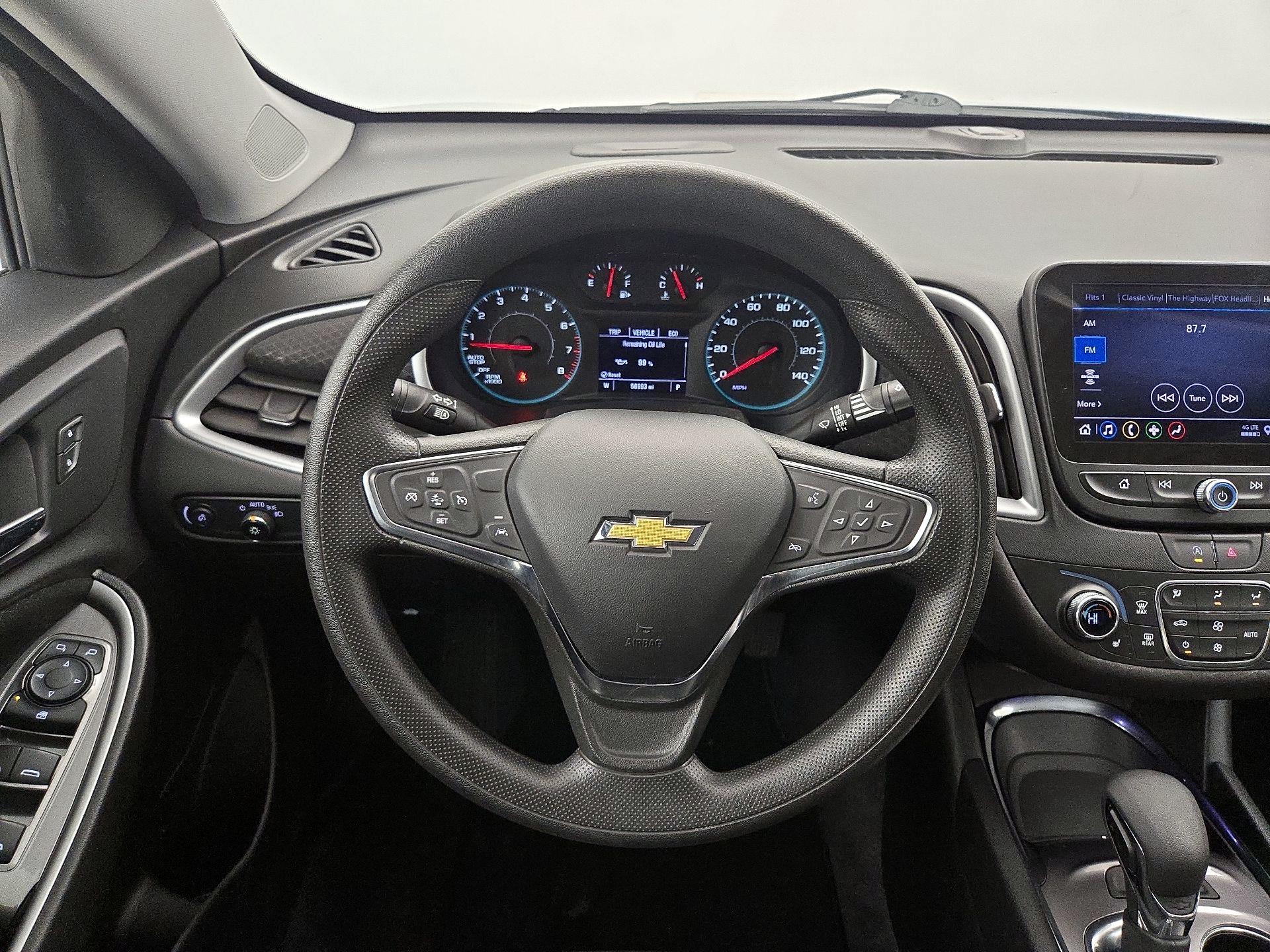 Thumbnail: 2023 Chevrolet Malibu - 10