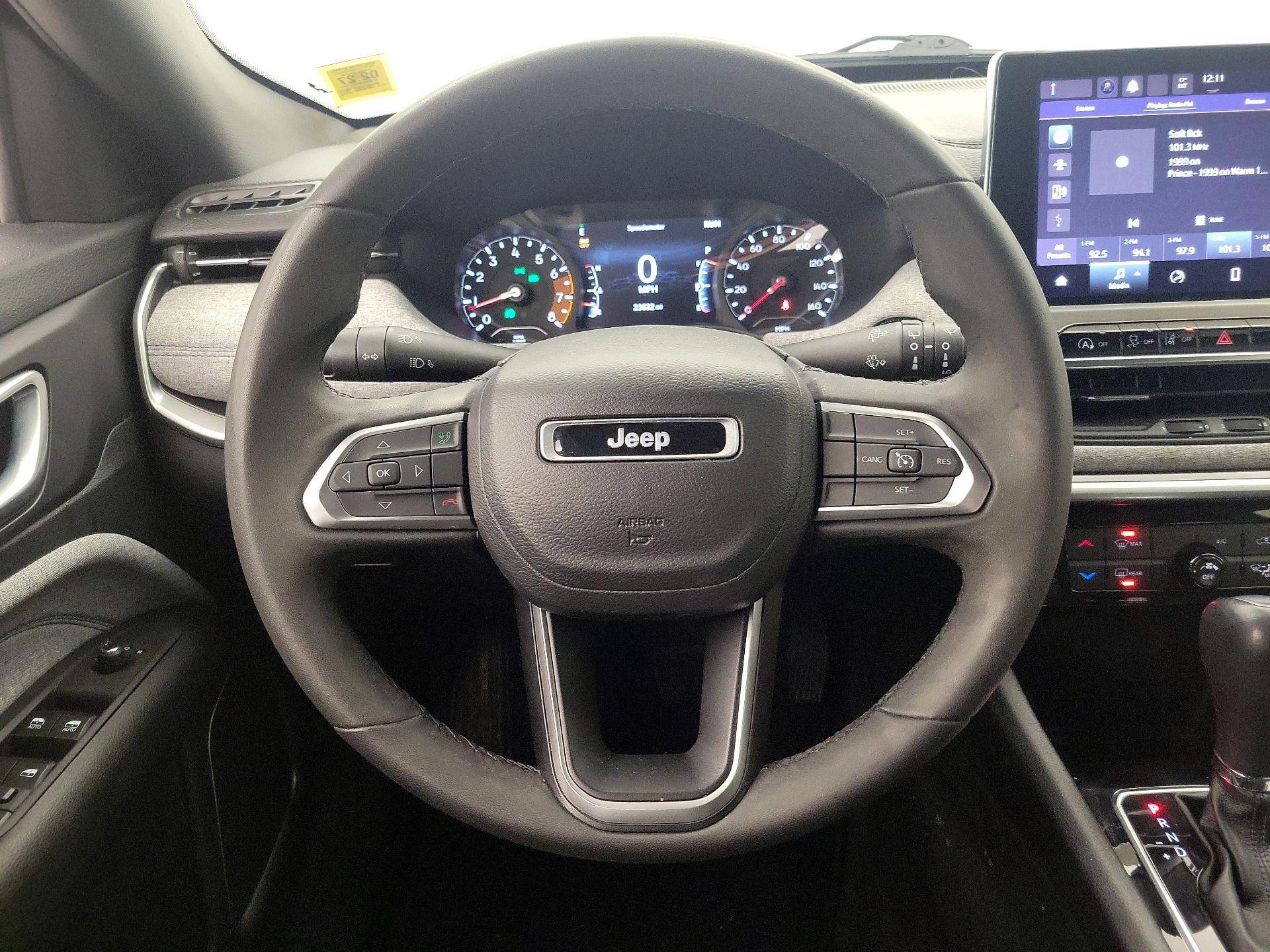 Thumbnail: 2023 Jeep Compass - 10