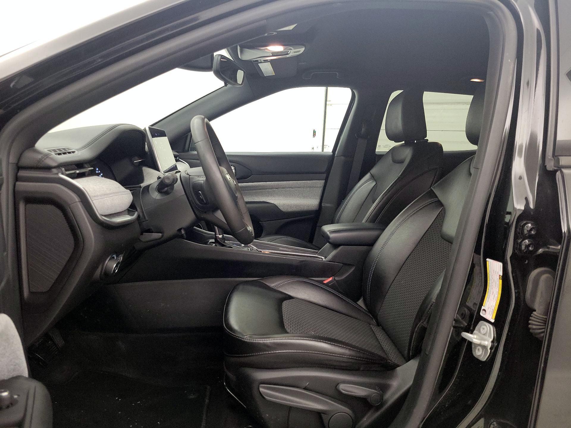 Thumbnail: 2023 Jeep Compass - 11